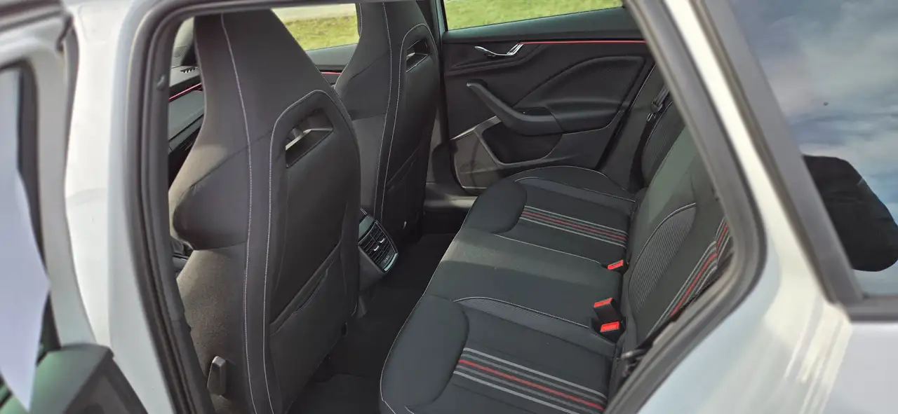 Skoda Kamiq Kamiq 1.0 TSI DSG Monte Carlo 8