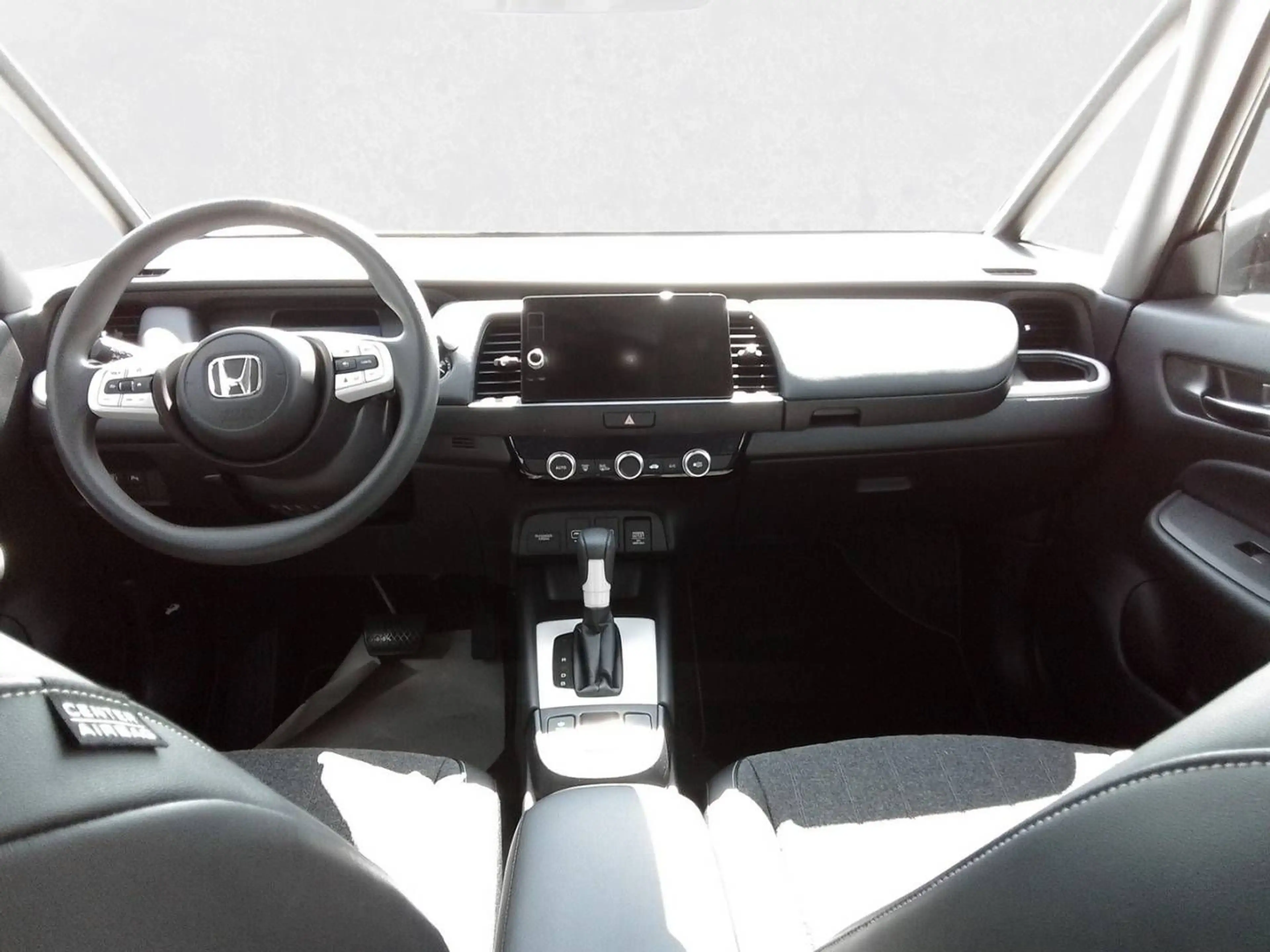 Honda Jazz Hybrid 1.5 e CVT Elegance — photo 4