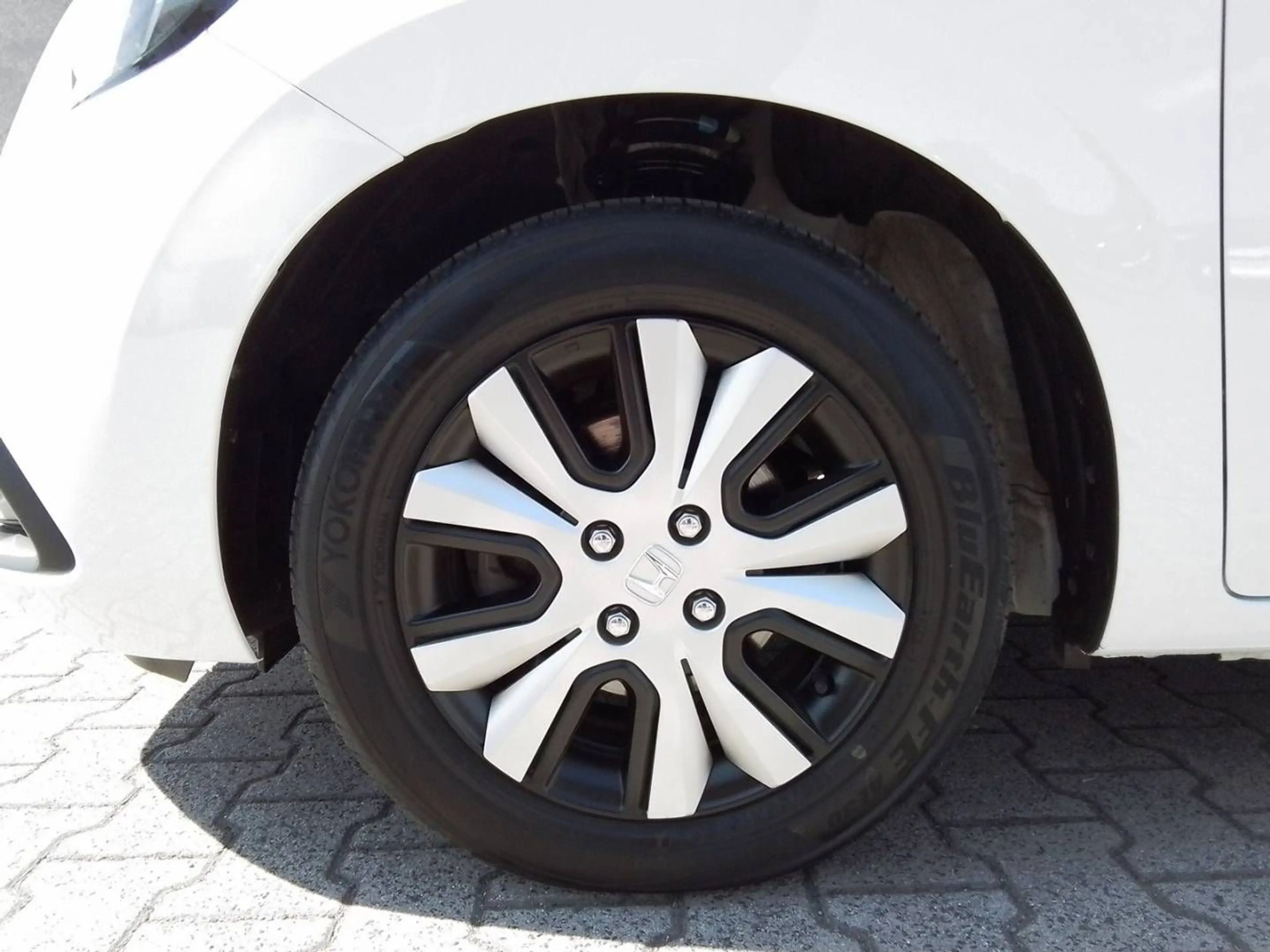 Honda Jazz Hybrid 1.5 e CVT Elegance — photo 6