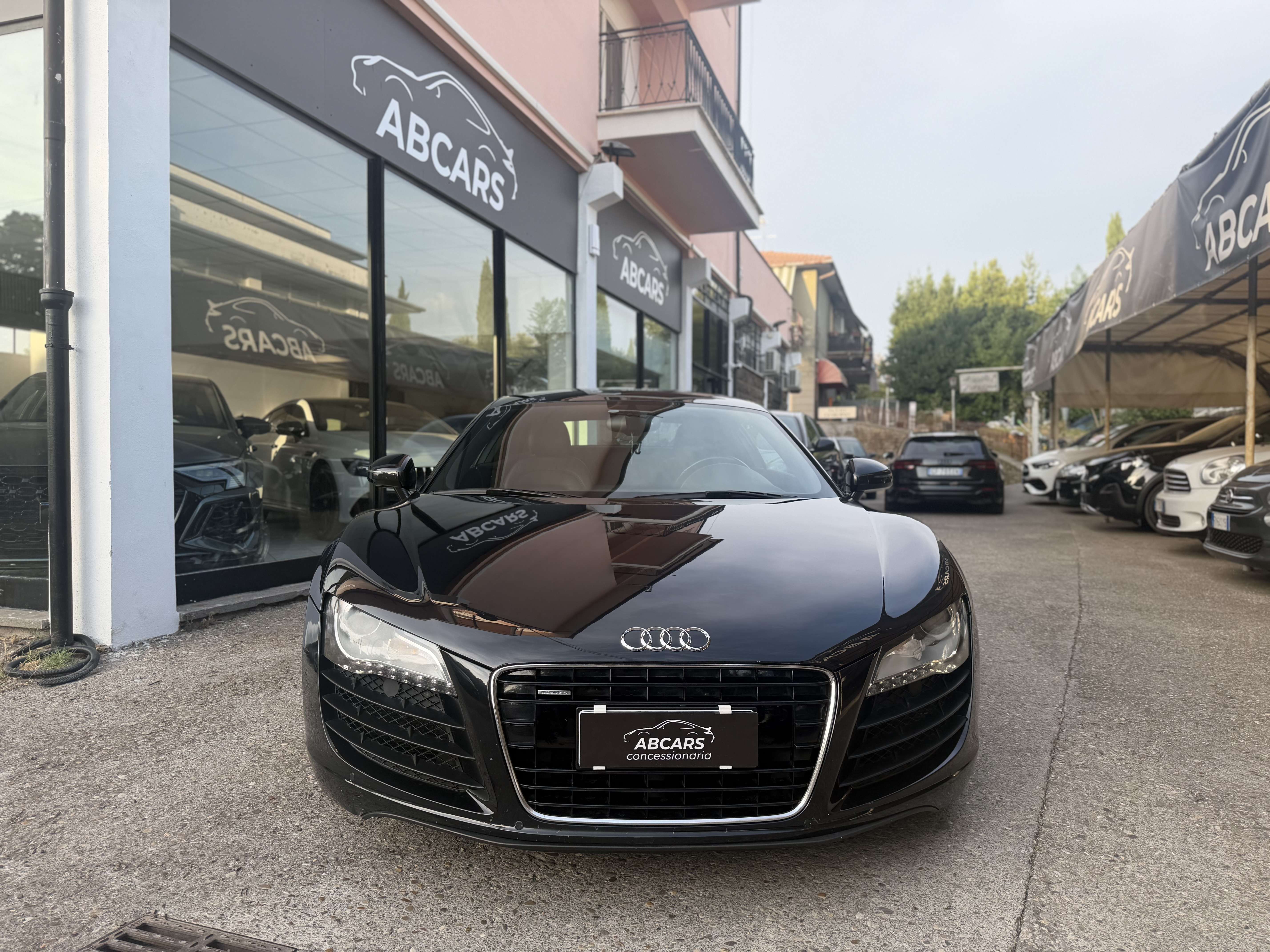 Audi R8