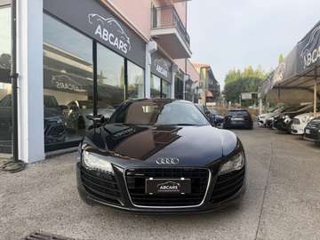 Coupe 4.2 V8 quattro r-tronic