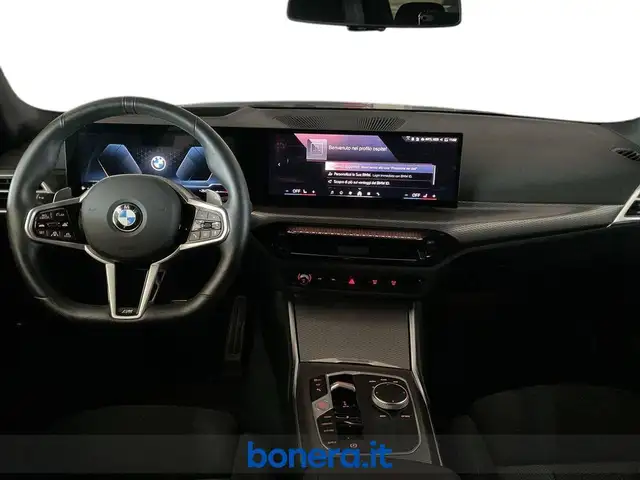 BMW 3 Series view 18