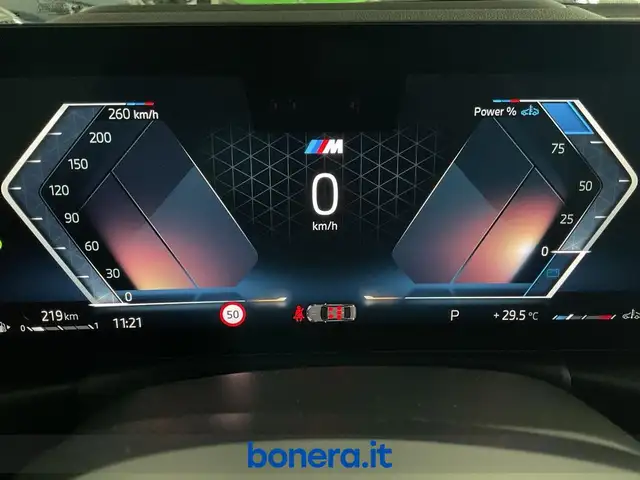 BMW 3 Series view 21