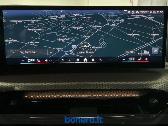 BMW 3 Series view 23