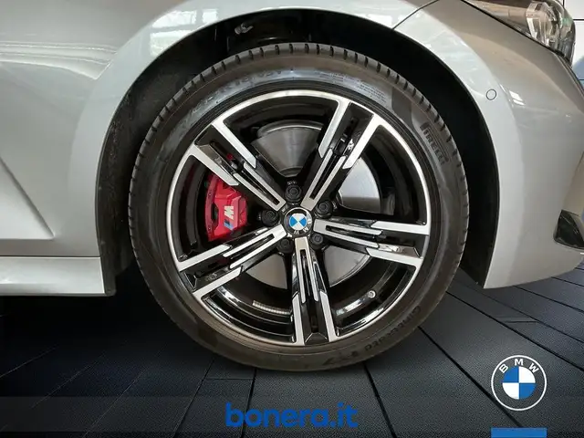 BMW 3 Series view 12