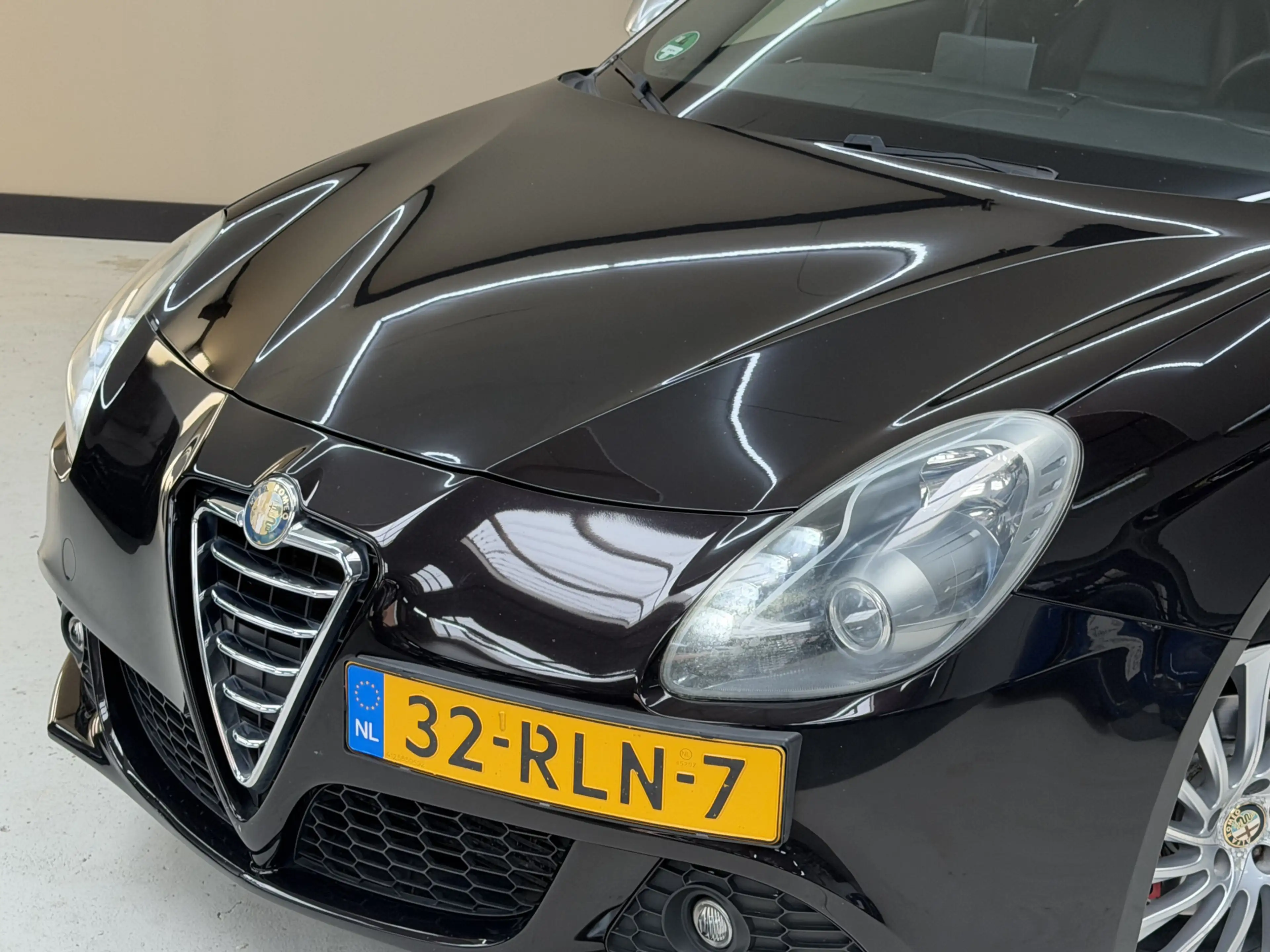 Alfa Romeo Giulietta 1.4 T Distinctive, 170Pk, 2011, Volledig leder, Or — photo 15