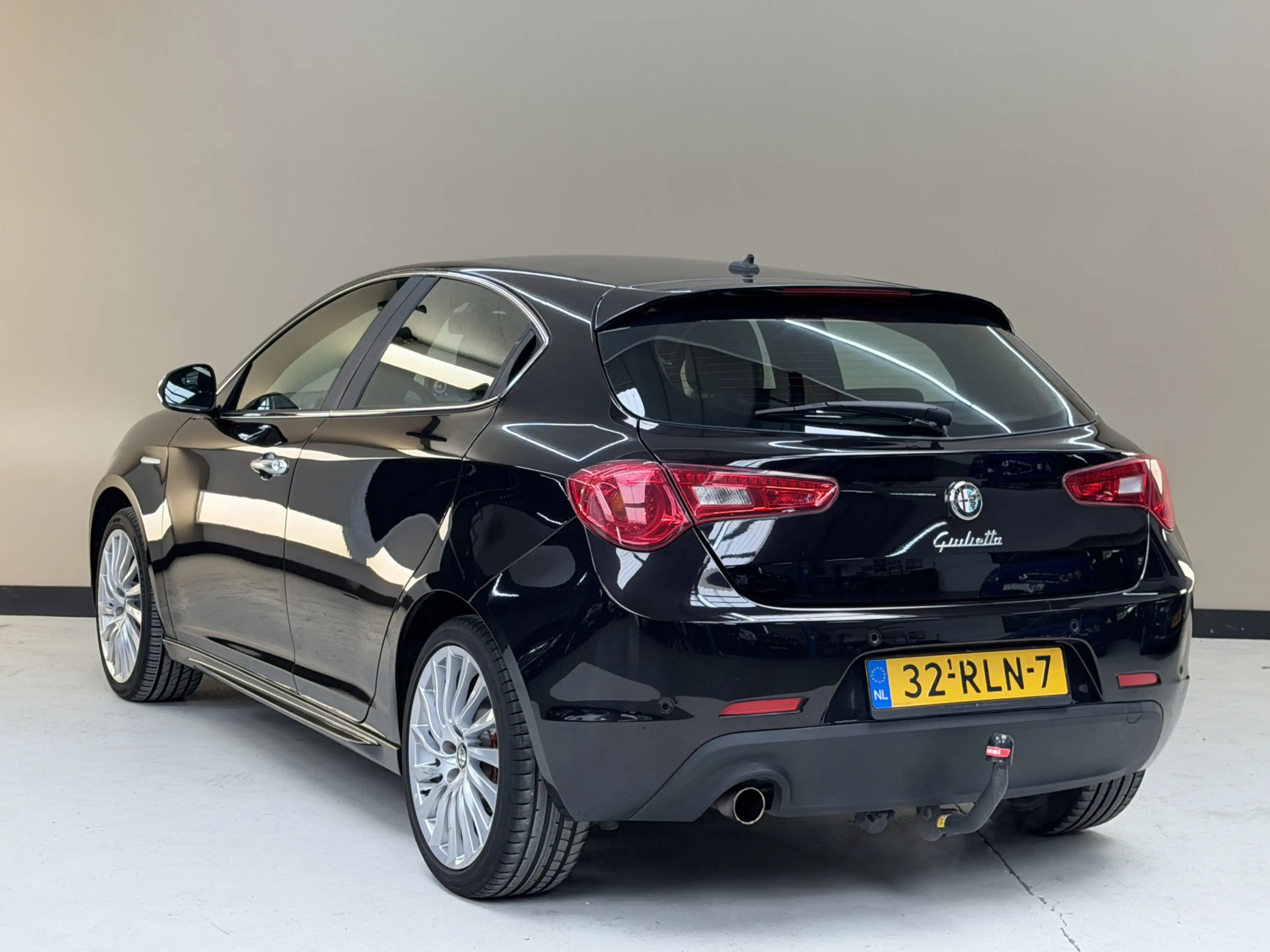 Alfa Romeo Giulietta 1.4 T Distinctive, 170Pk, 2011, Volledig leder, Or — photo 7