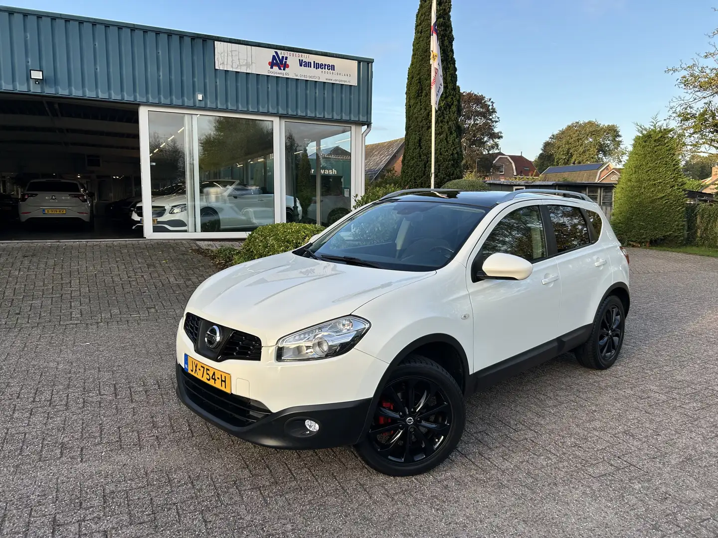 Nissan Qashqai 2.0 Connect Edition Wit - 1
