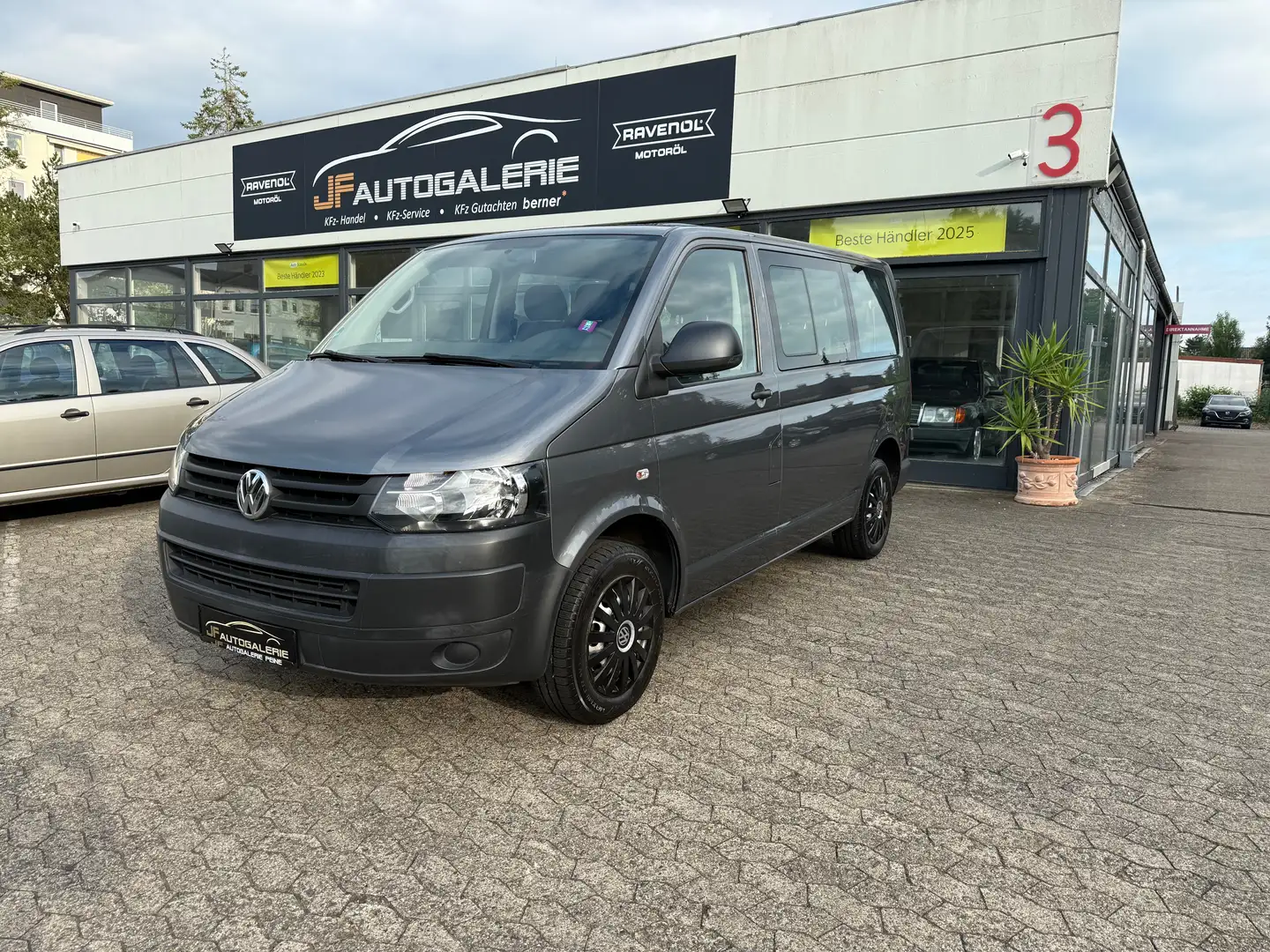 Volkswagen T5 Transporter Kombi"1.HAND"9"Sitzer"TÜV/NEU"12M.Garantie Grau - 1