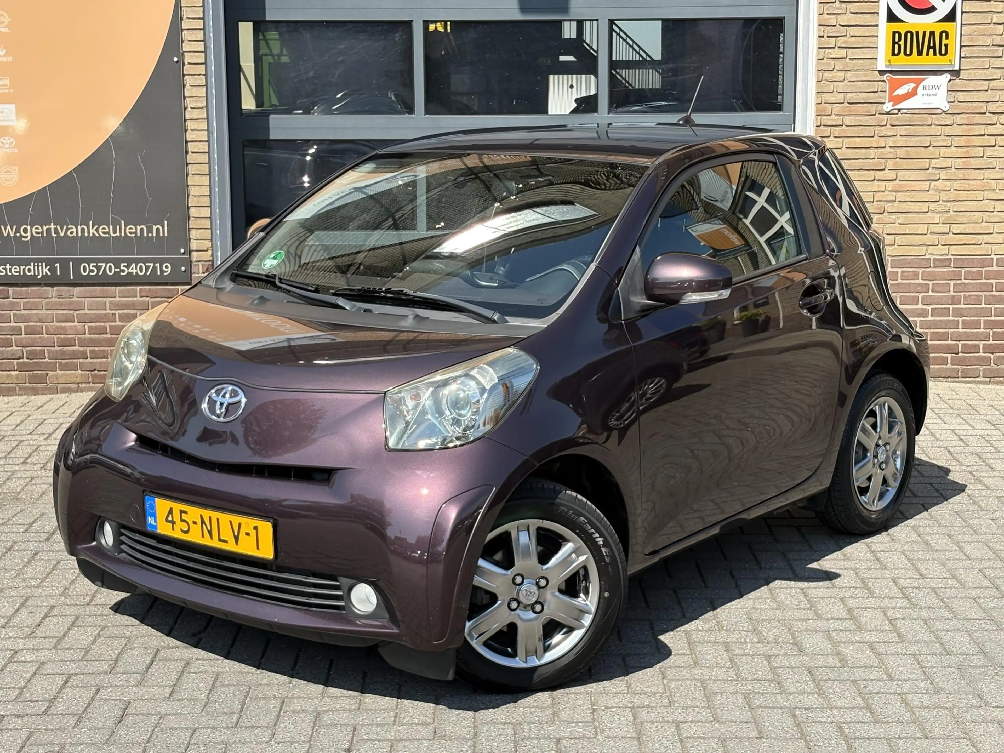 Toyota iQ 1.0 VVTi Aspiration — photo 5