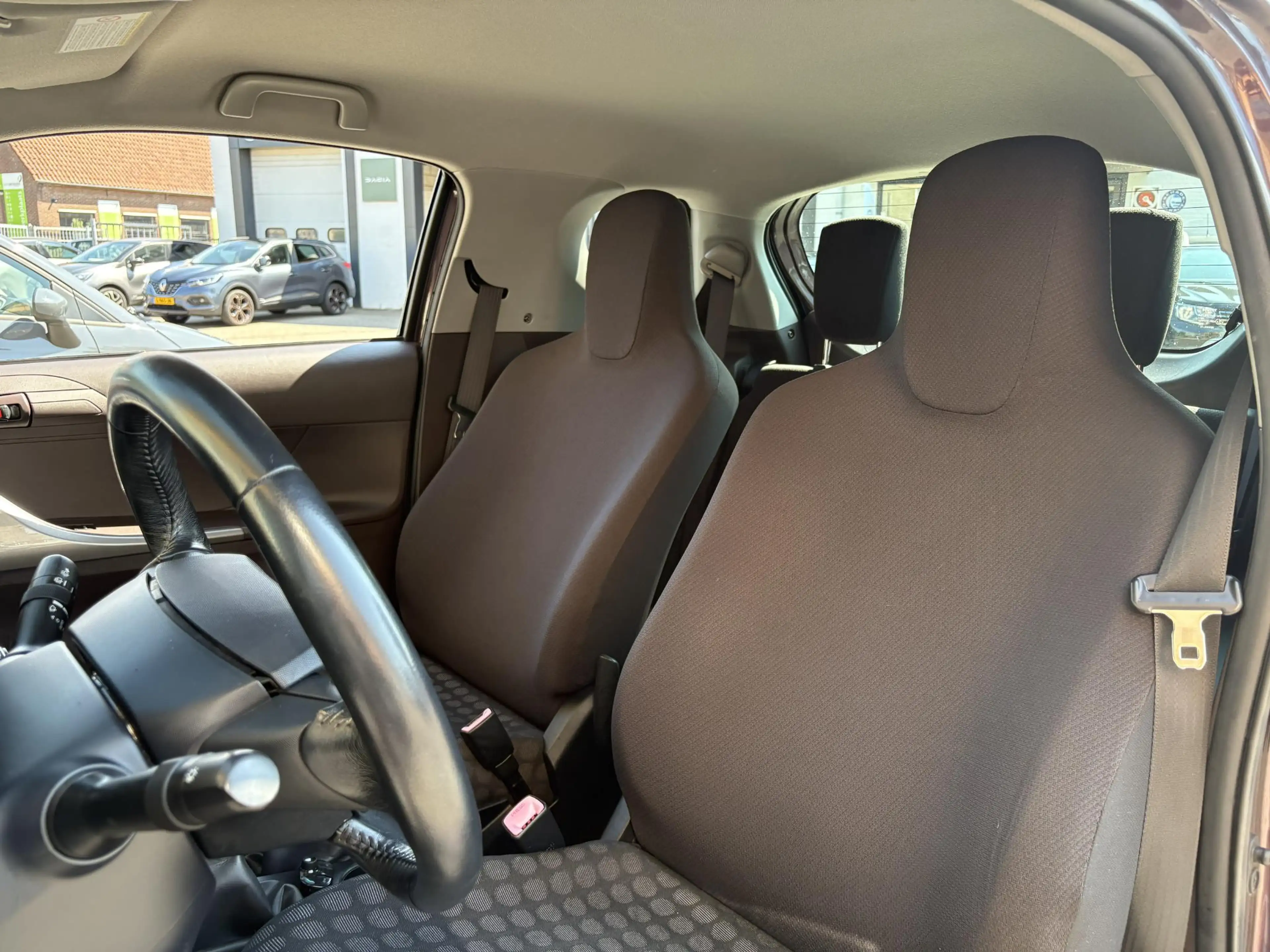 Toyota iQ 1.0 VVTi Aspiration — photo 25