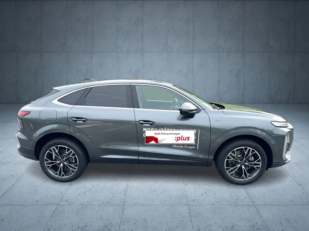 Audi Q3 e-hybrid 200 kW S tron ic 6