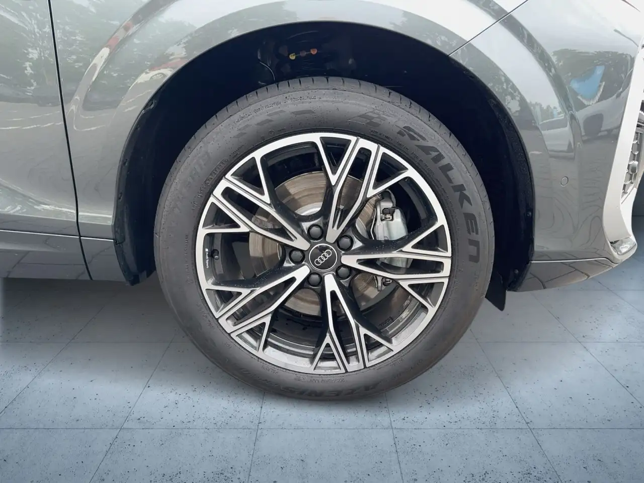 Audi Q3 e-hybrid 200 kW S tron ic 7