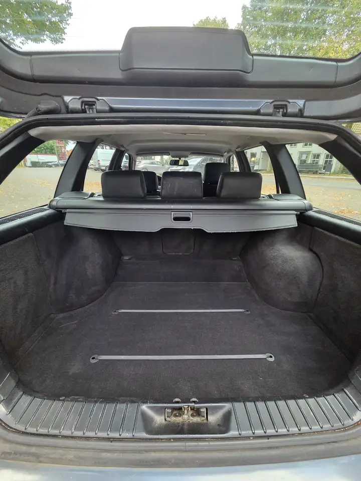 BMW 330 320i Sport Edition, foto 9