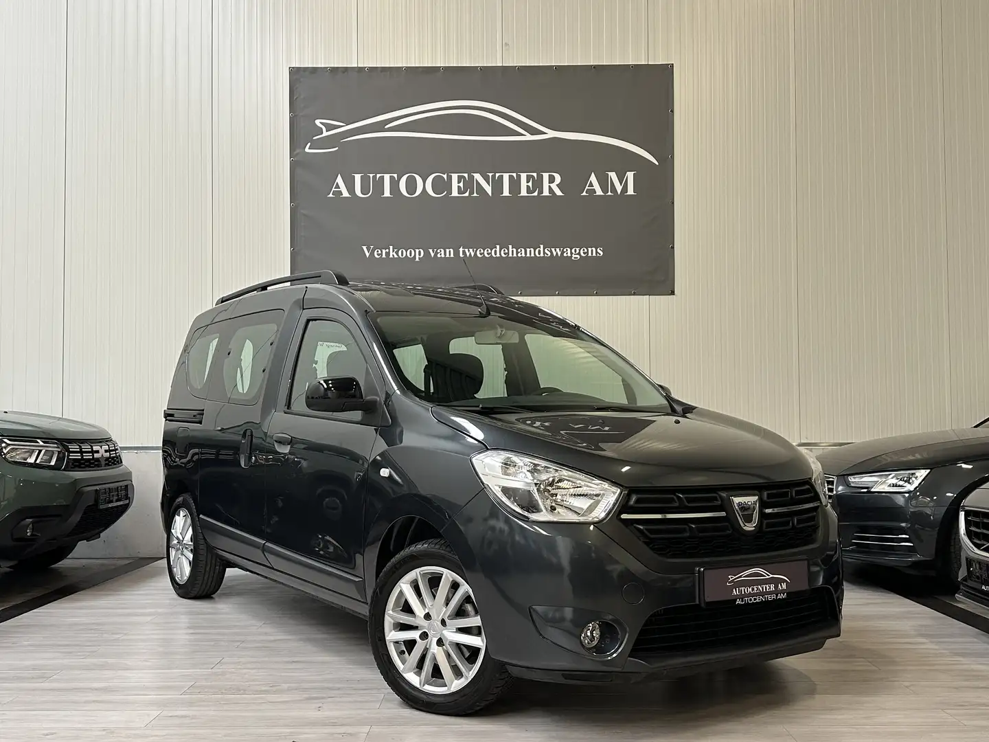 Dacia Dokker Dokker TCe 100 GPF Comfort *39.000 km* CRUISE * Grijs - 1