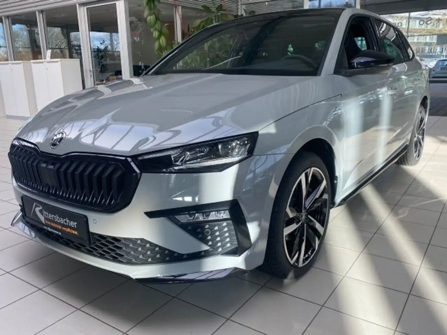 Skoda Scala 1.5 TSI Monte Carlo 110KW sofort Verfügbar Grau - 2