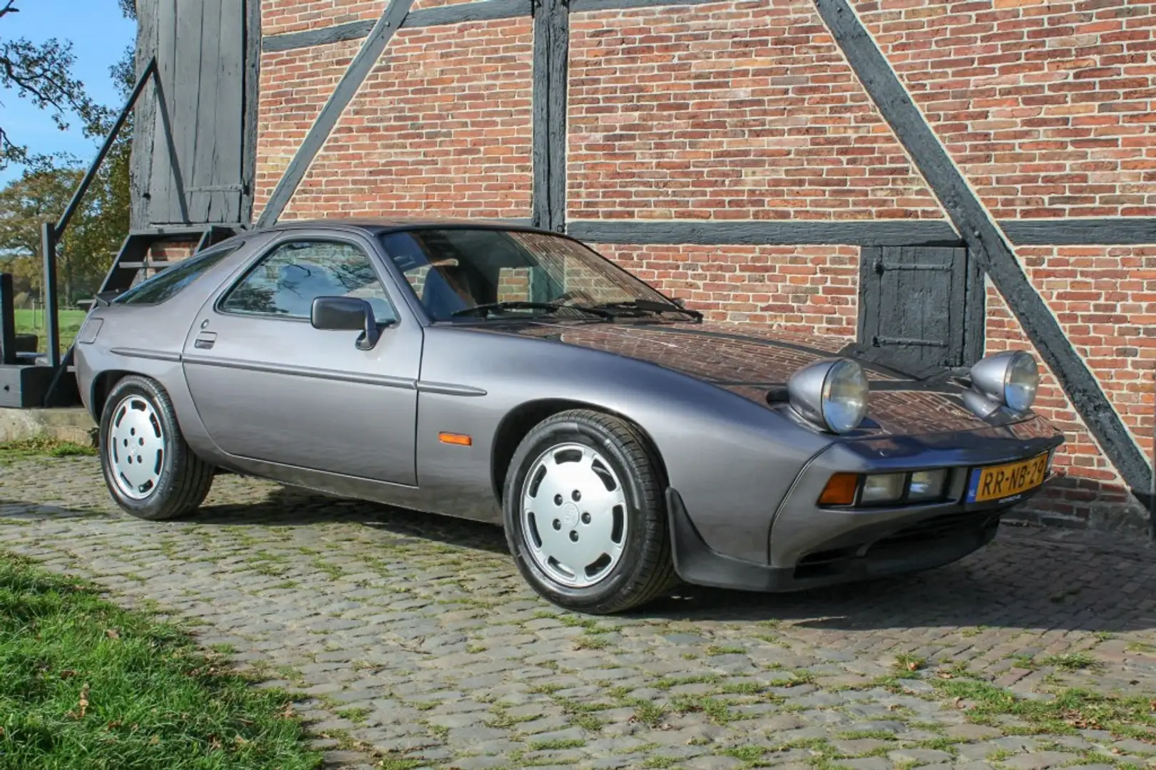 Porsche 928 S Gris - 2