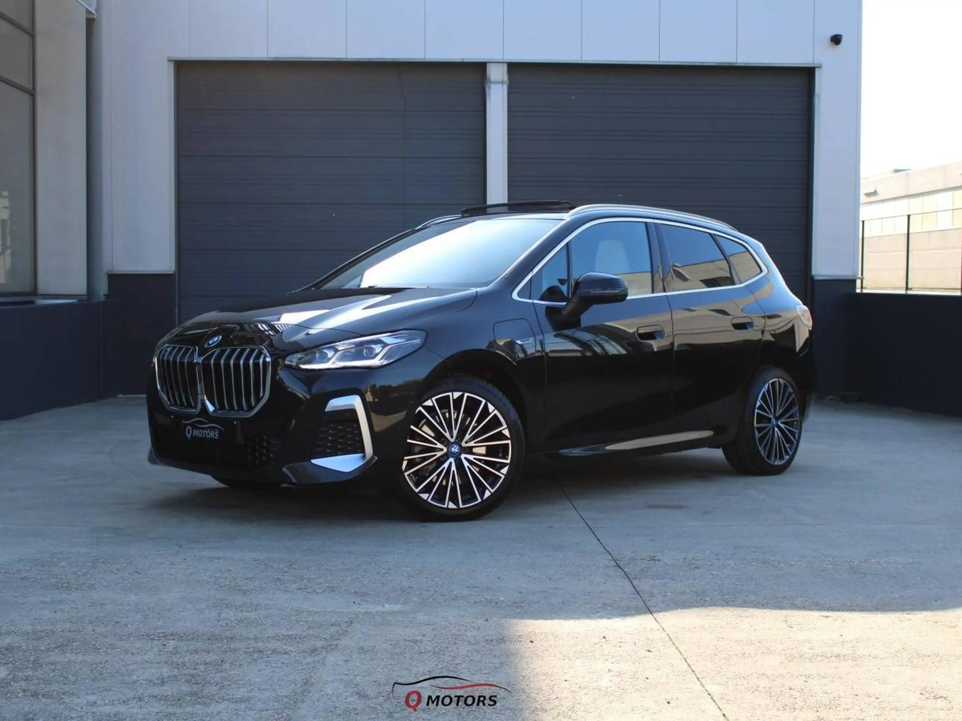 BMW 230 Active Tourer PHEV/MEGA VOL/PANO/LED/360/HARMAN KARDON/KEYLESS/ACC/TREKHAAK/GARANTIE/