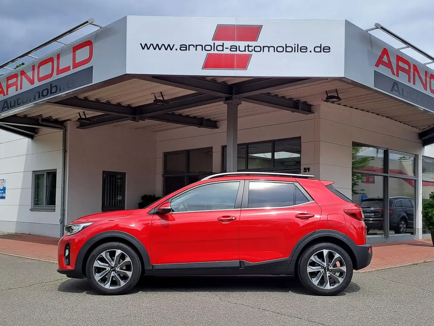 Kia Stonic 1.0 T-GDI (Kamera, Navi, Lenkradheizung) Rojo - 1