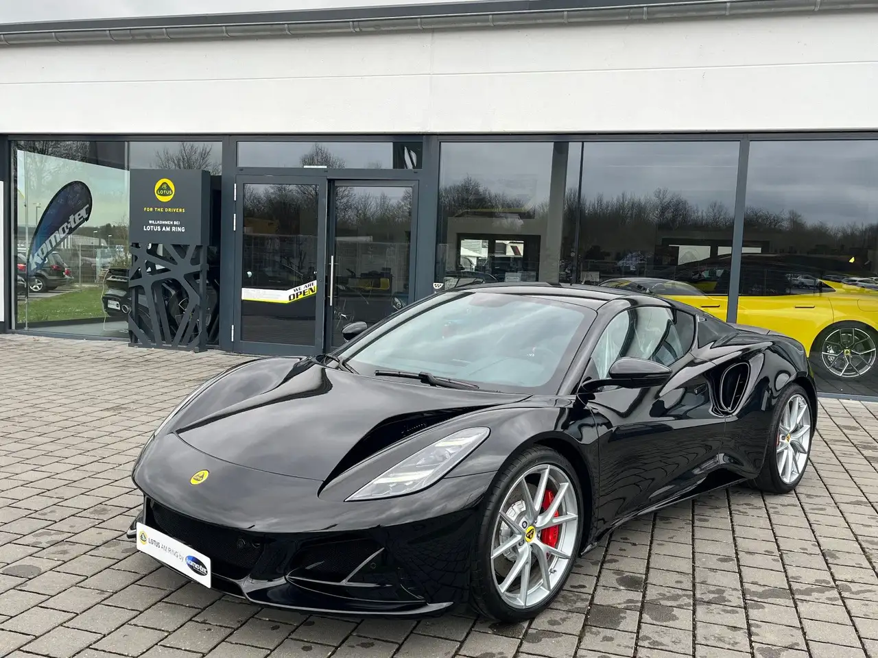 Lotus Emira
