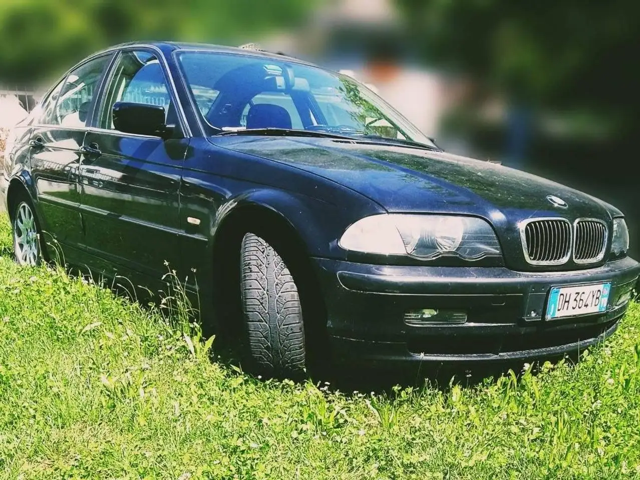 BMW 328 Serie 3 E46 Berlina 328i, foto 2