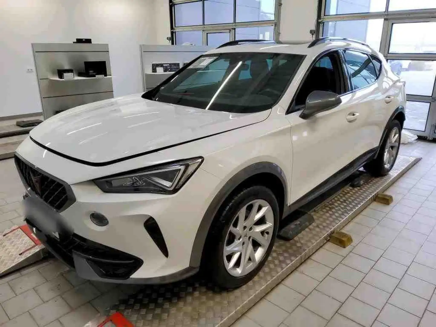 CUPRA Formentor 2.0 TDI DSG 4Drive AHK Kamera Pano Nav Weiß - 2