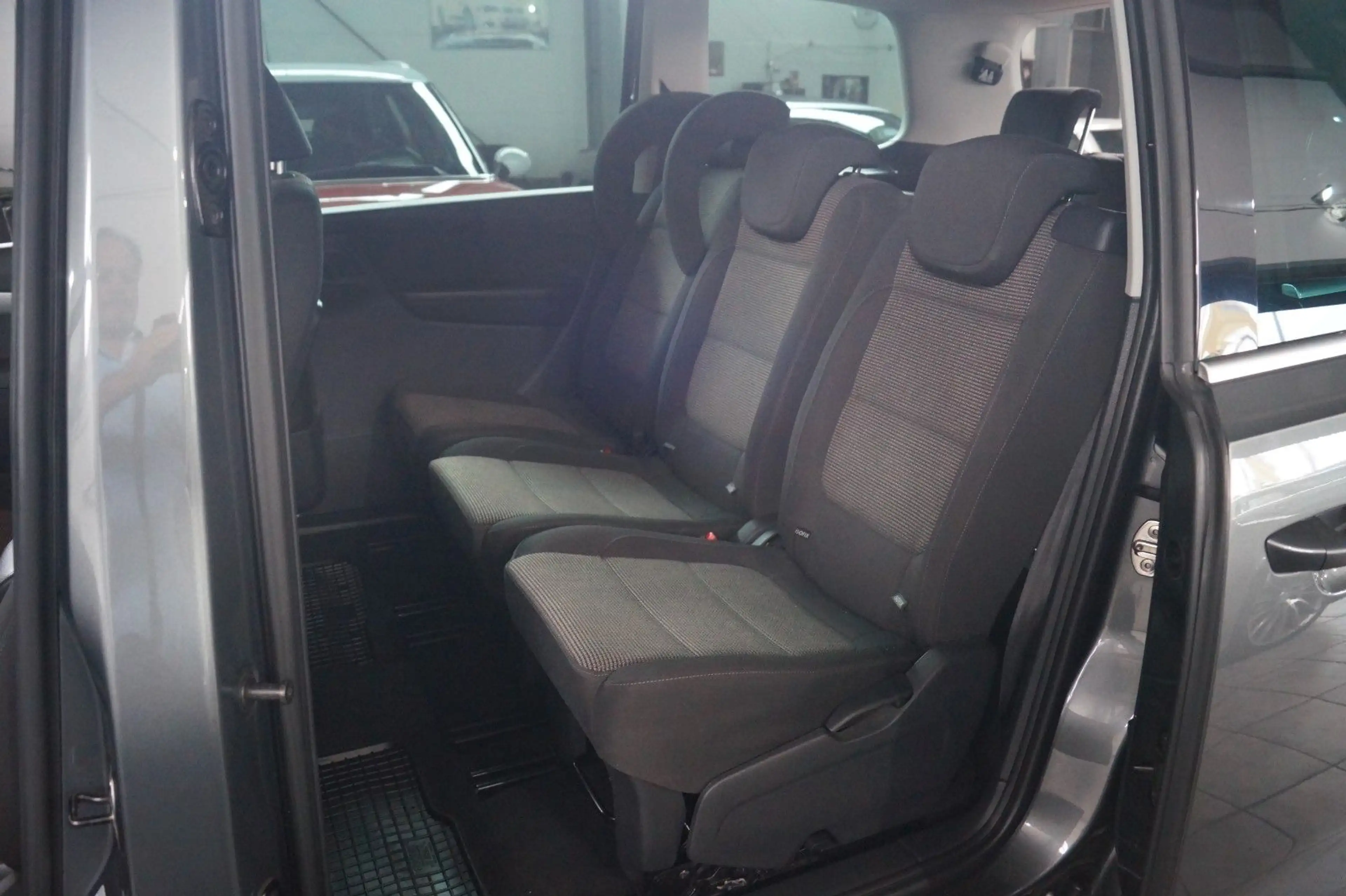 Volkswagen Sharan 2.0 TSI DSG Comfortline*7 SITZE*NAVI*PDC* — photo 13
