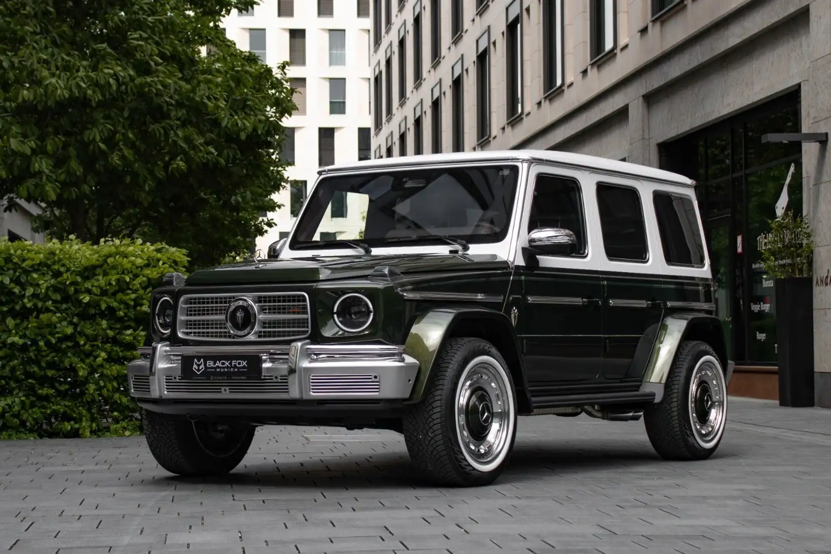 Mercedes-Benz G 63 AMG | CARLEX G-VINTAGE FERN | MY2025 Verde - 2