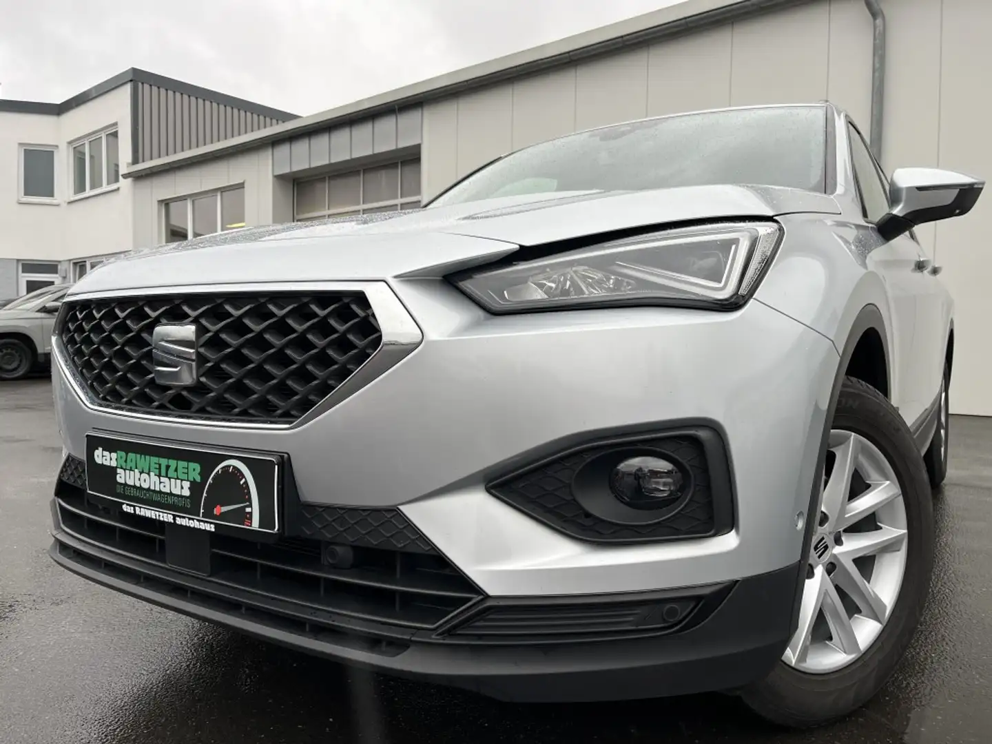 SEAT Tarraco 2.0 TDI DSG Style 168€ m. 20% Anzahlung AHK Digi Stříbrná - 1