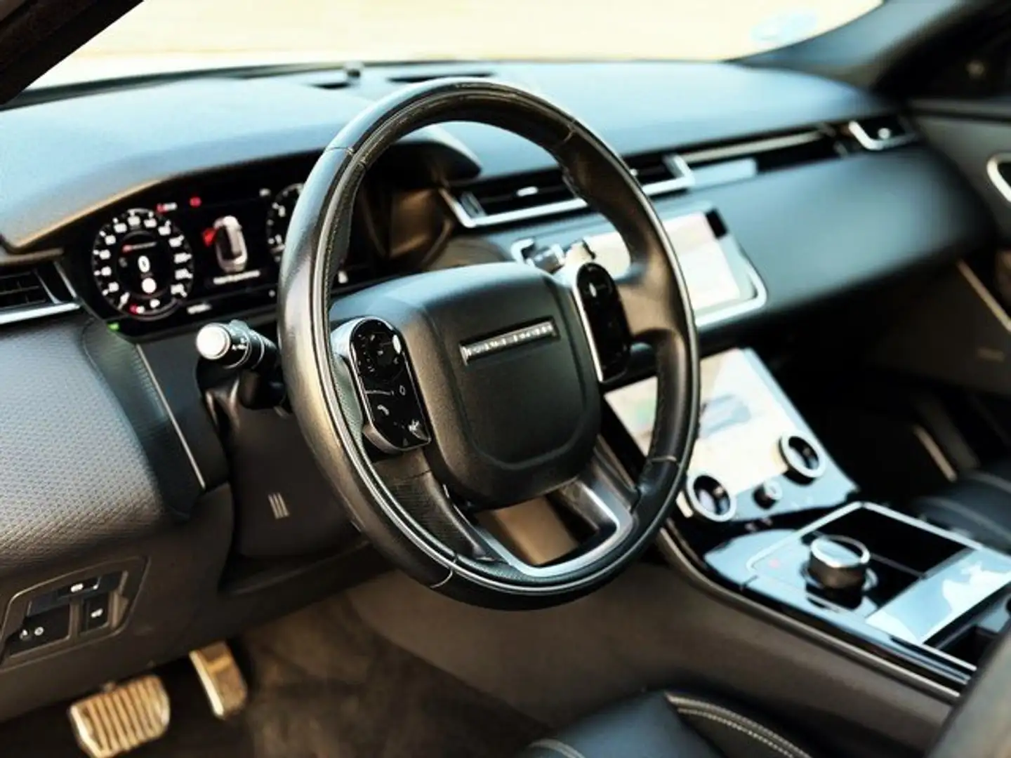 Land Rover Range Rover Velar 2.0D R-Dynamic SE 4WD Aut. 180 Beige - 2