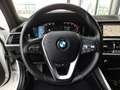 BMW 320 D Touring SPORTLINE Aut. *LASER LED / NAVI / LIVE COCKPIT PLUS / HEAD-UP / TEILLEDER / E-KLAPPE* Weiß - thumbnail 9
