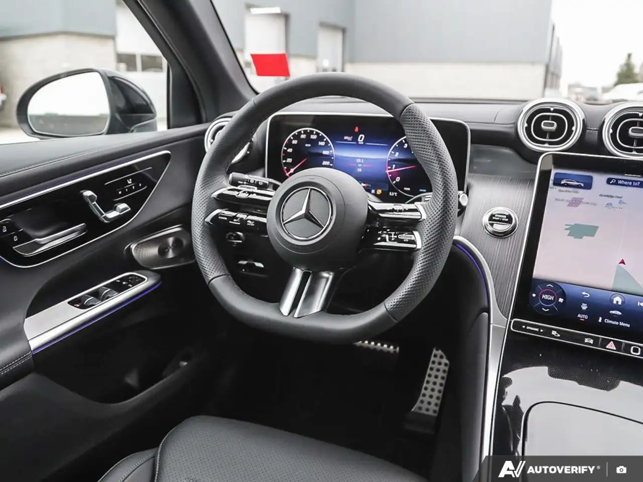 Mercedes-Benz GLC снимка Mercedes-Benz GLC