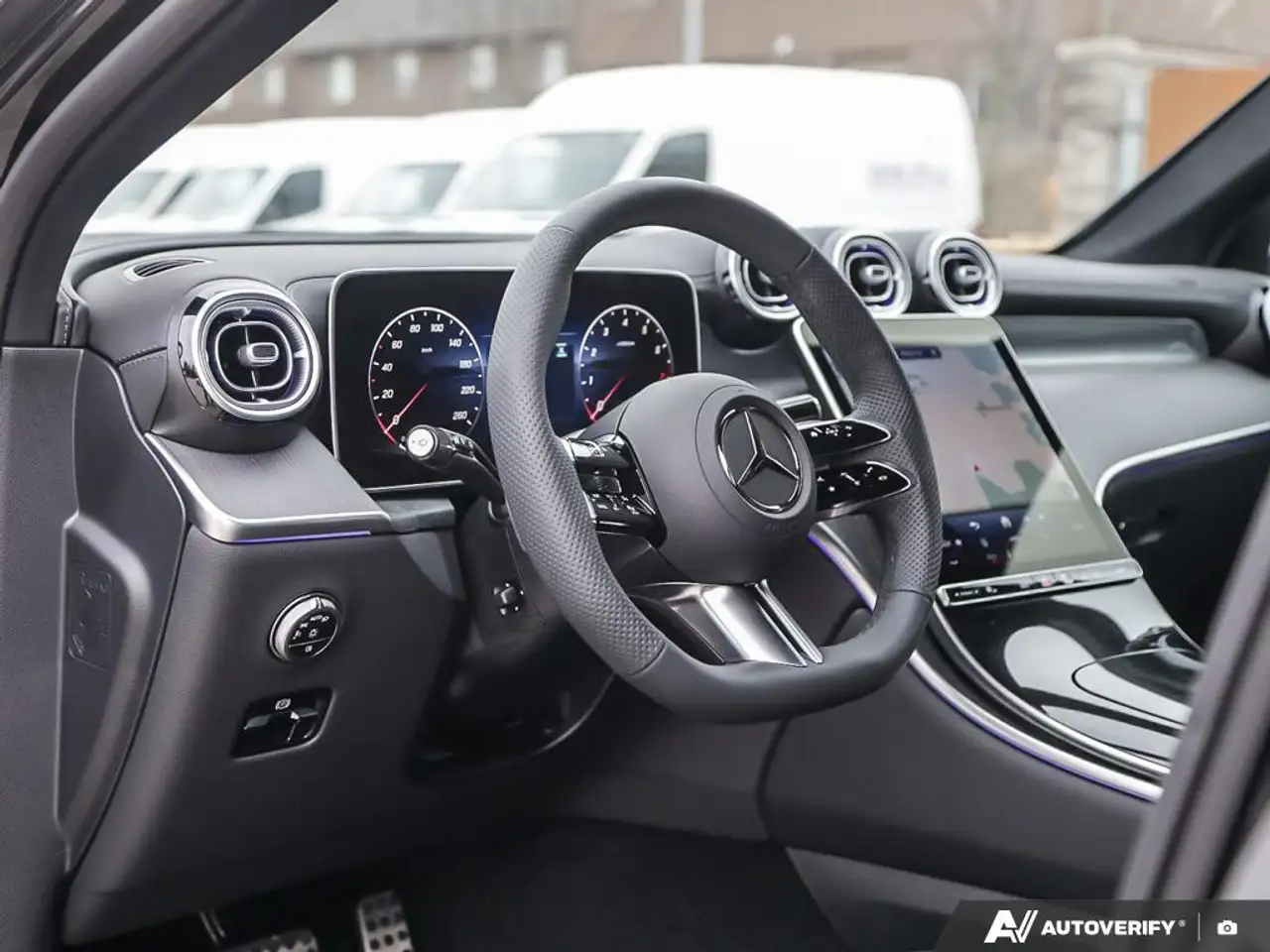 Mercedes-Benz GLC снимка Mercedes-Benz GLC