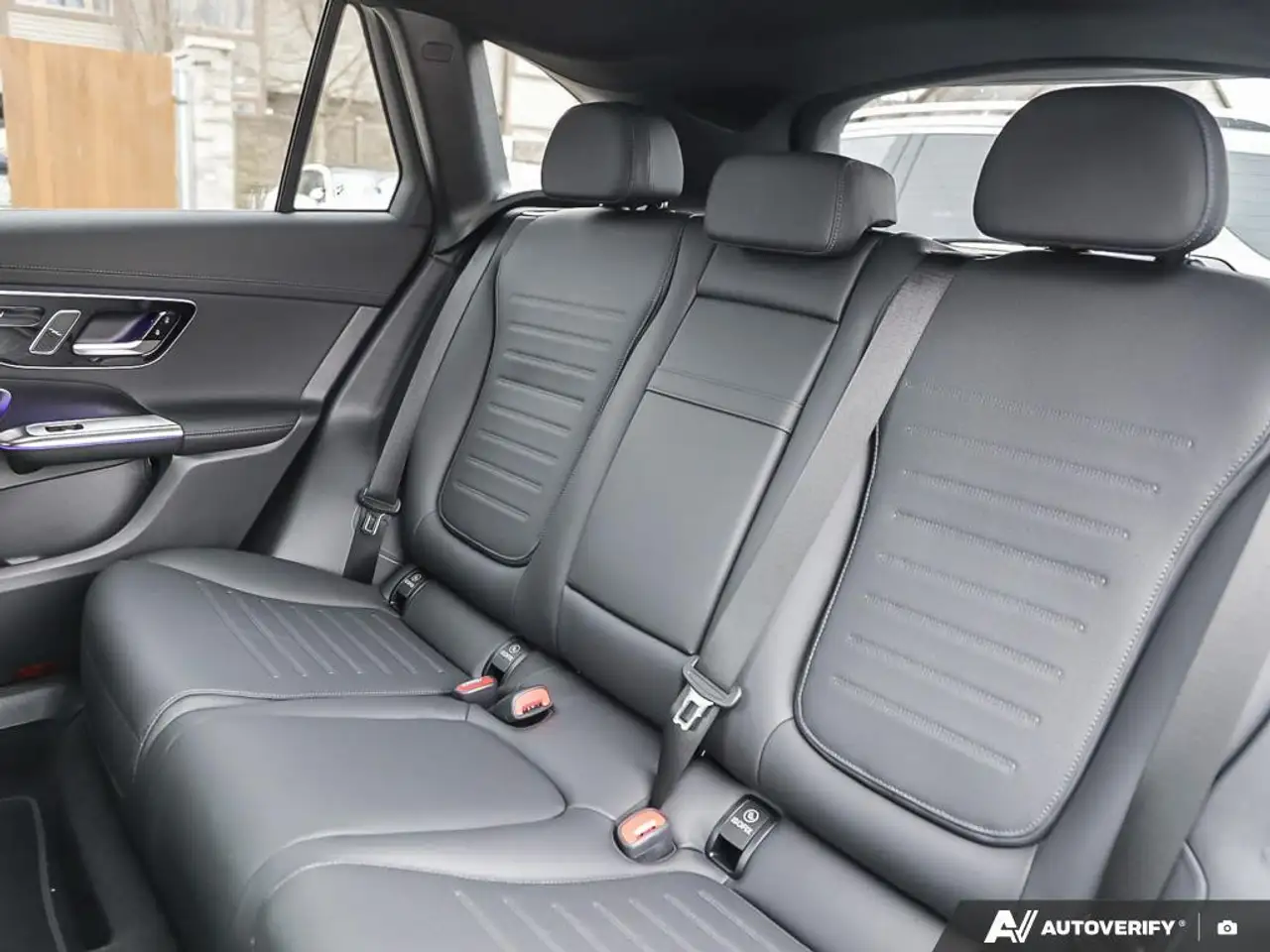 Mercedes-Benz GLC снимка Mercedes-Benz GLC