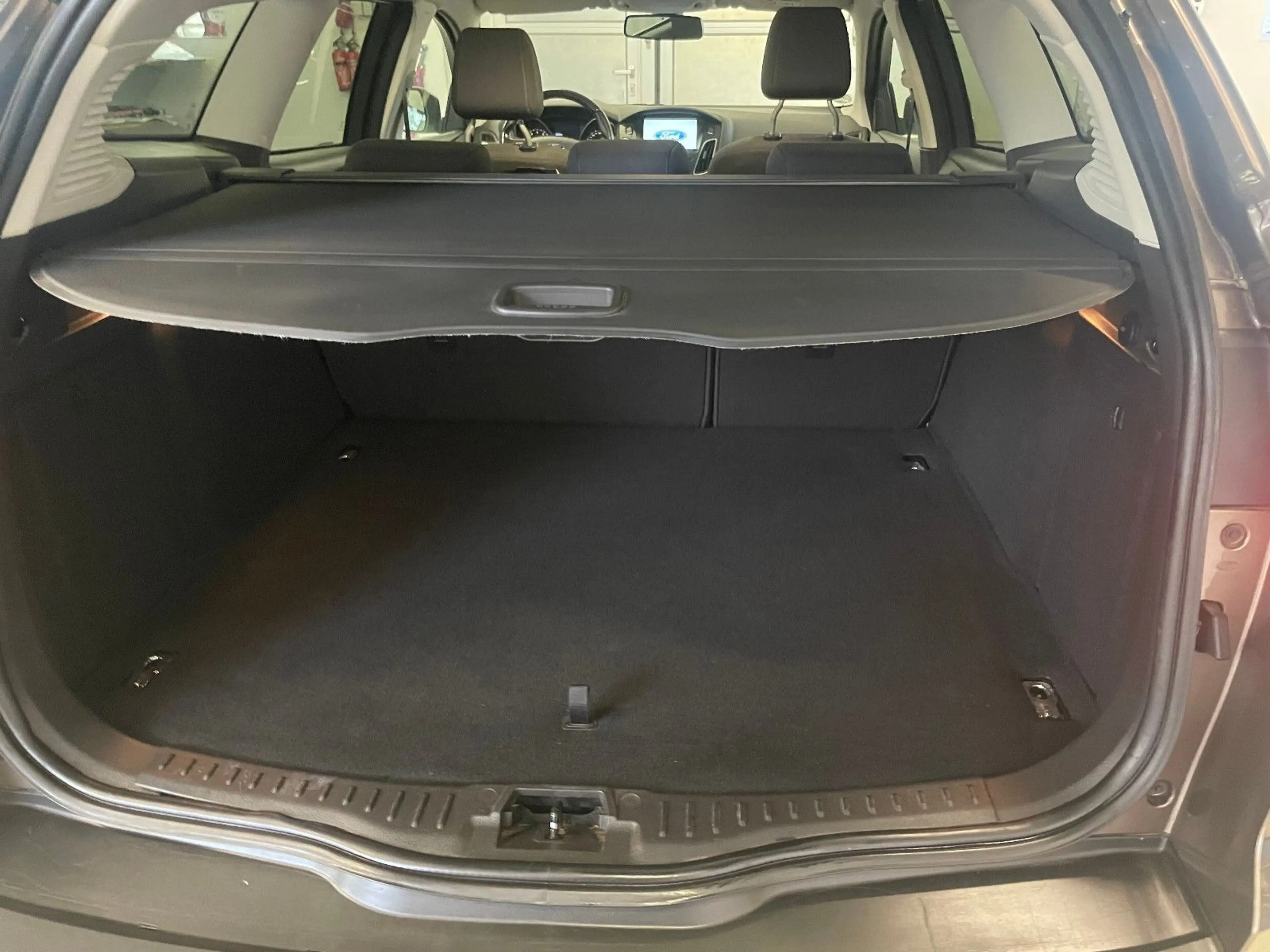 Ford Focus Turnier Titanium — photo 6