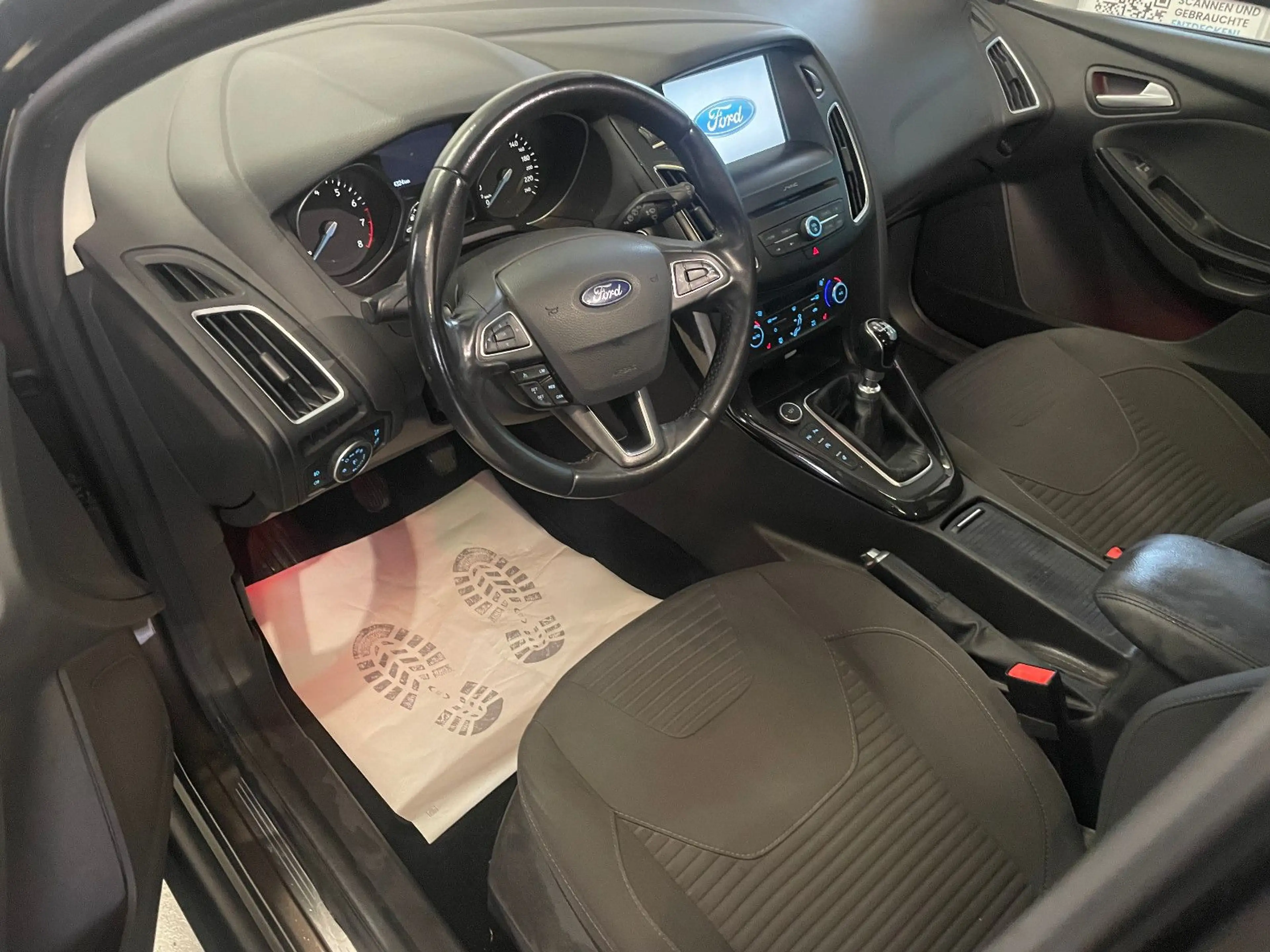 Ford Focus Turnier Titanium — photo 4