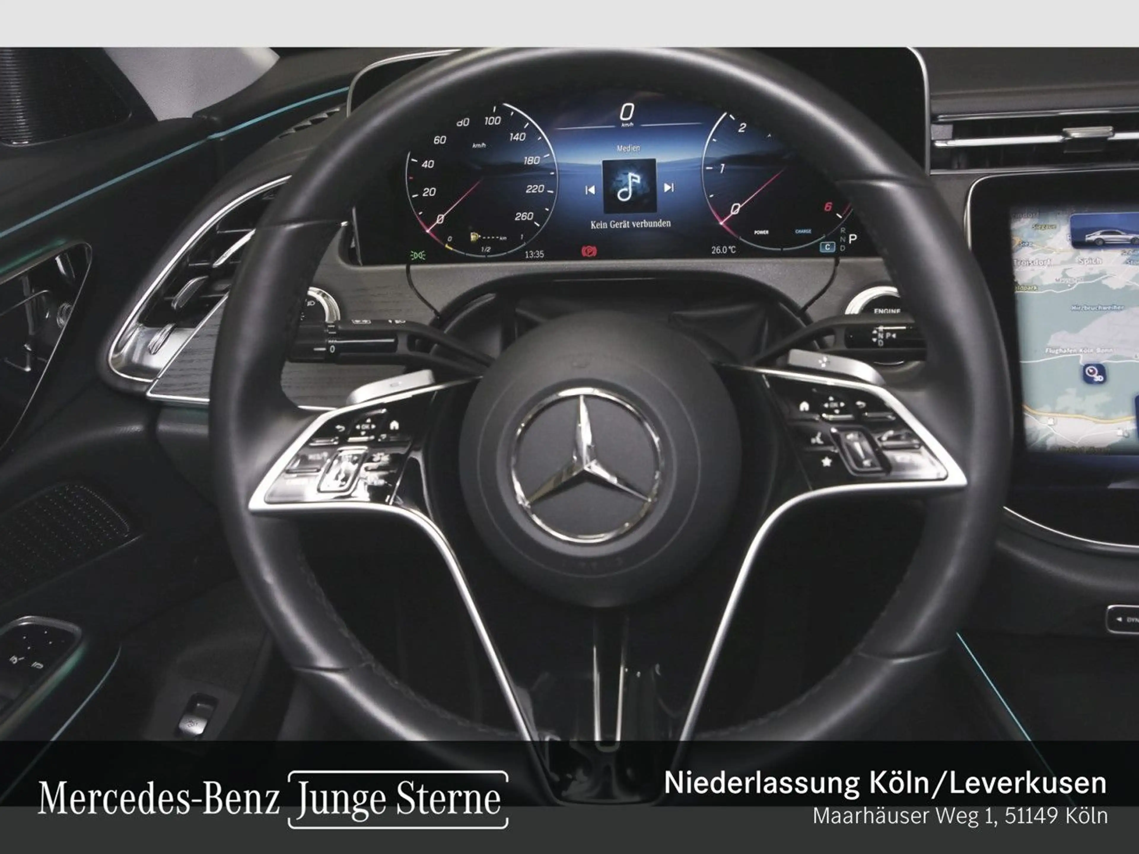 Mercedes-Benz E 220 d Avantgarde Pano LED Kamera Spurhalt-Ass 9G — photo 13