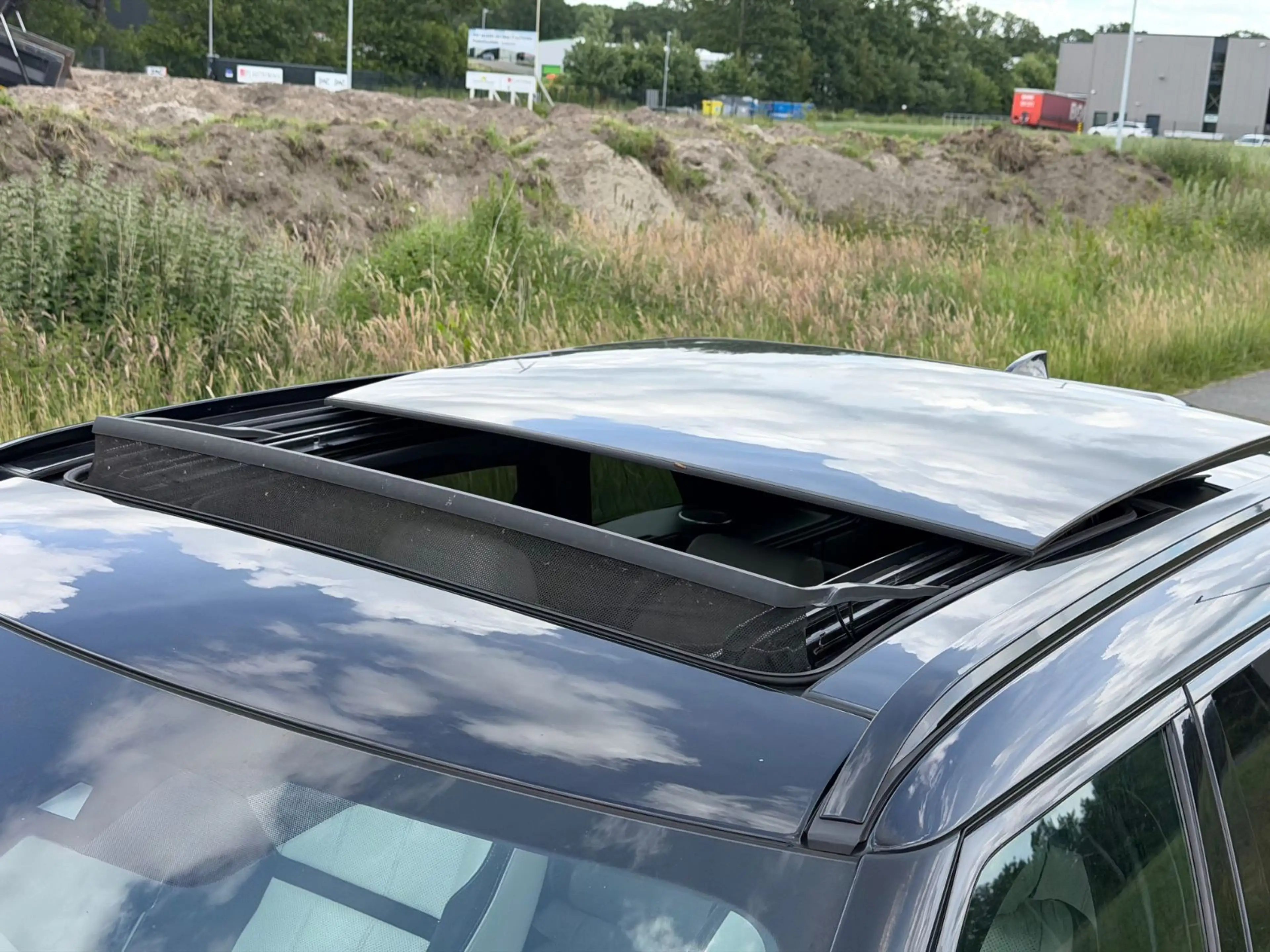 Land Rover Range Rover Velar 3.0 V6 AWD R-Dynamic Pano Voll — photo 10