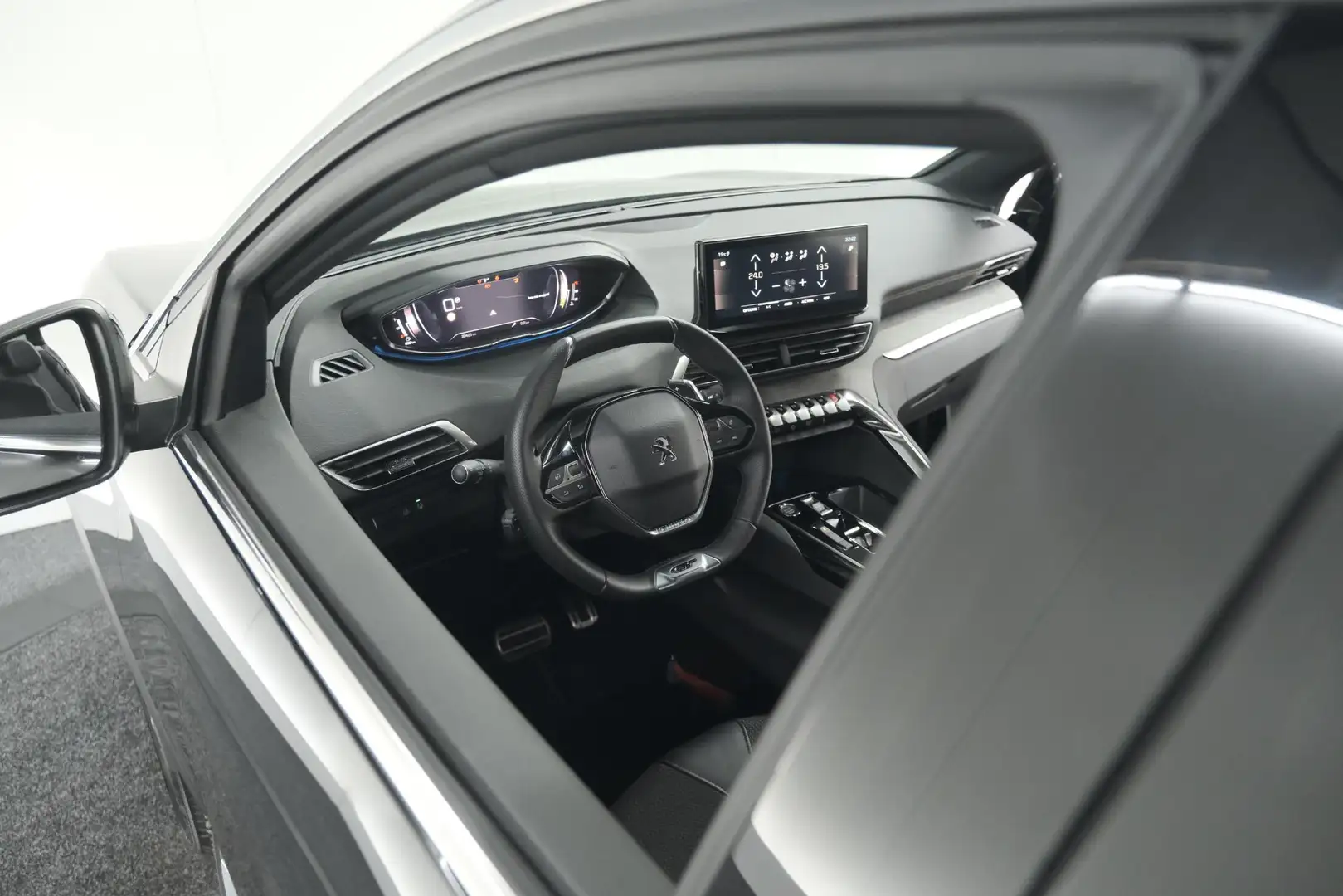 Peugeot 5008 Hybrid 136 e-DCS6 GT | Camera | Dodehoekdetectie | Zwart - 2