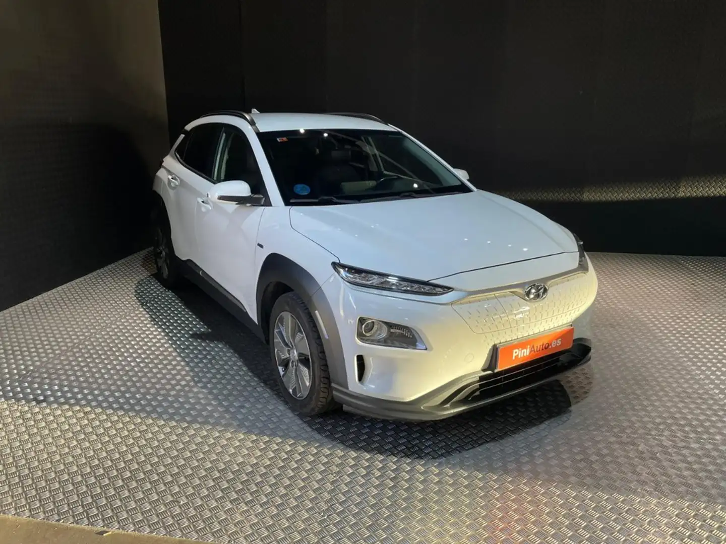 Hyundai KONA EV Tecno 7.2kW 150kW Weiß - 2
