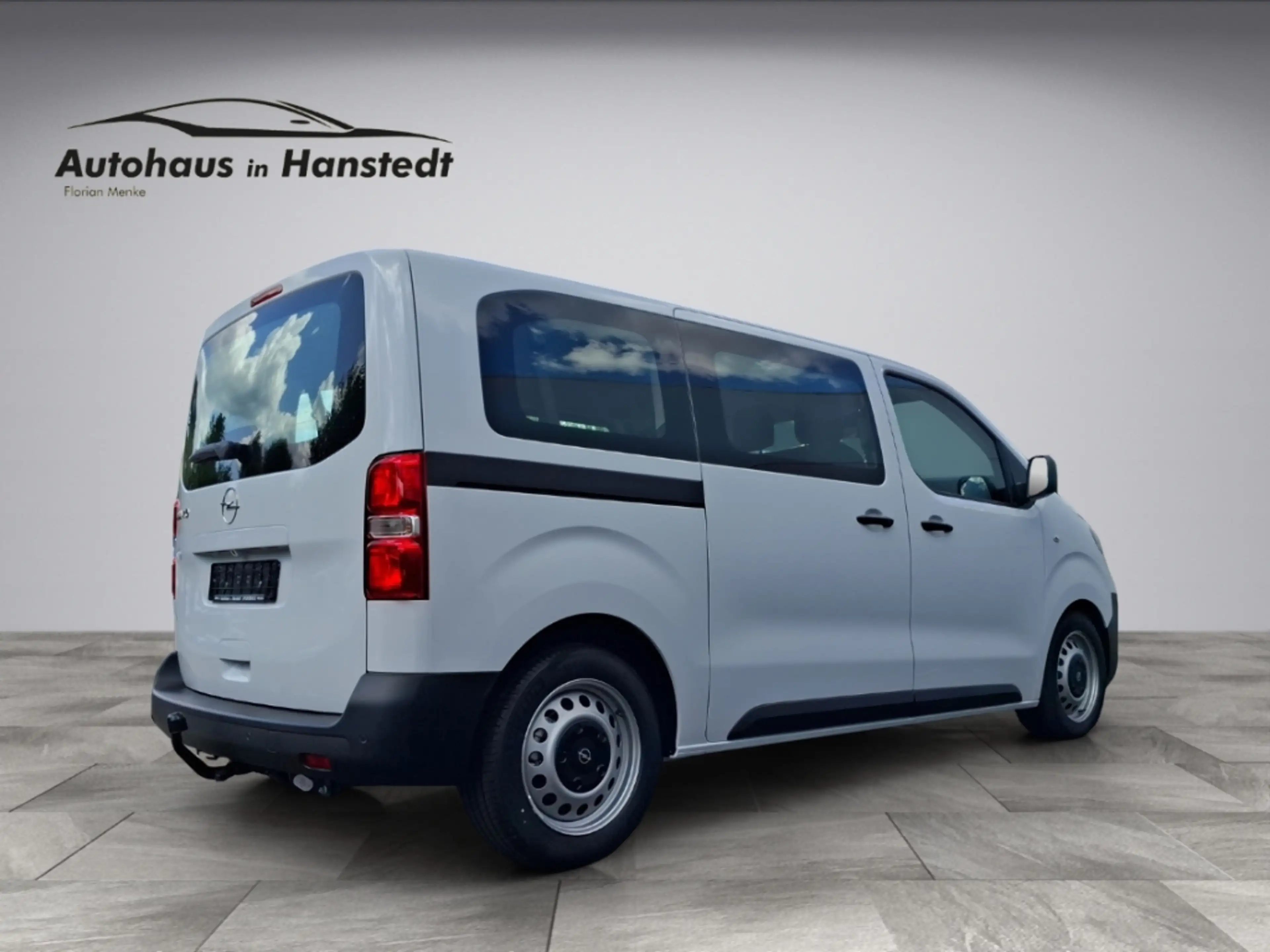 Opel Vivaro Kombi 2.2 Diesel 180 PS 8 AT LED 9 Sitze Navi Touc — photo 7