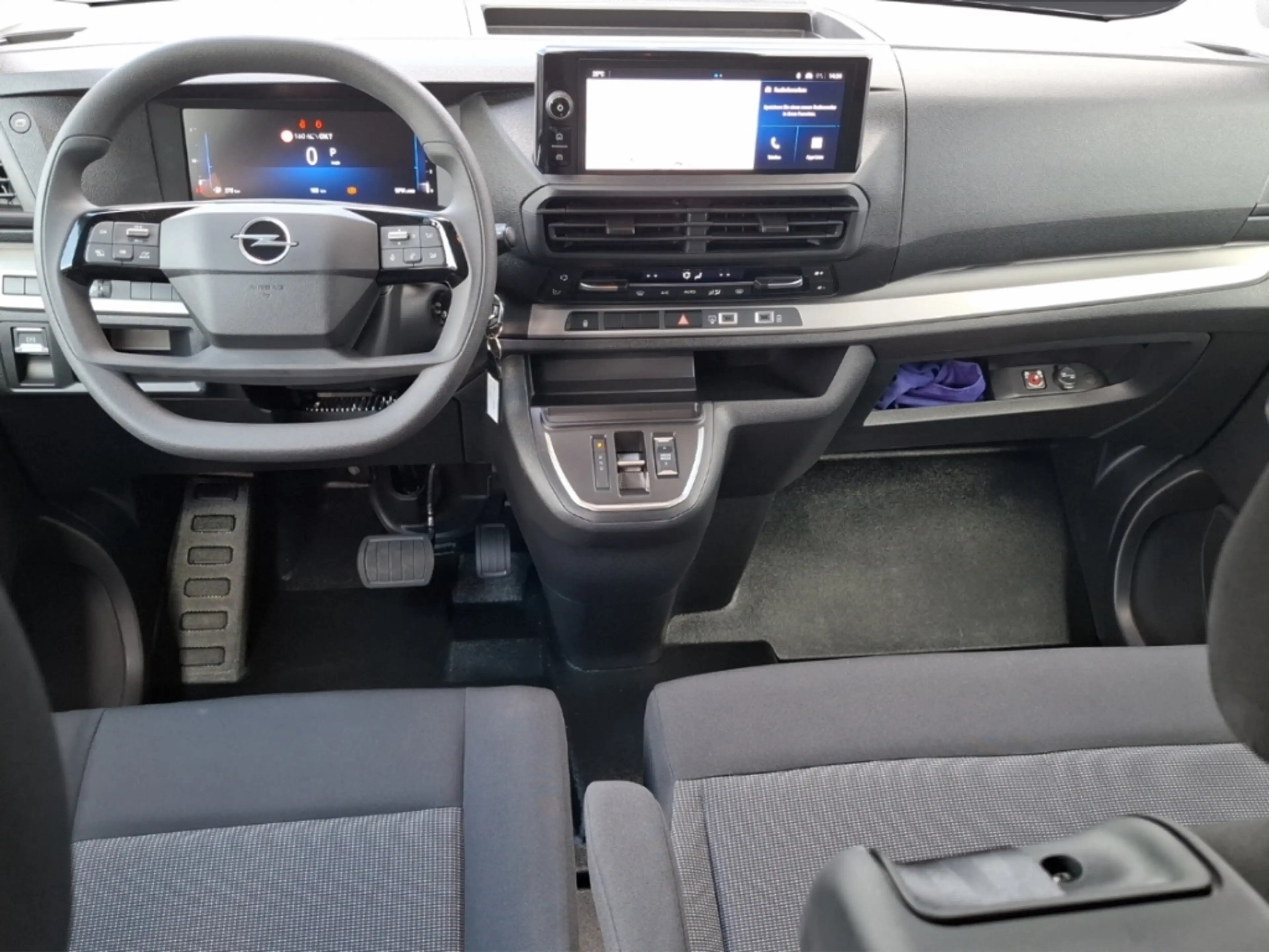 Opel Vivaro Kombi 2.2 Diesel 180 PS 8 AT LED 9 Sitze Navi Touc — photo 15