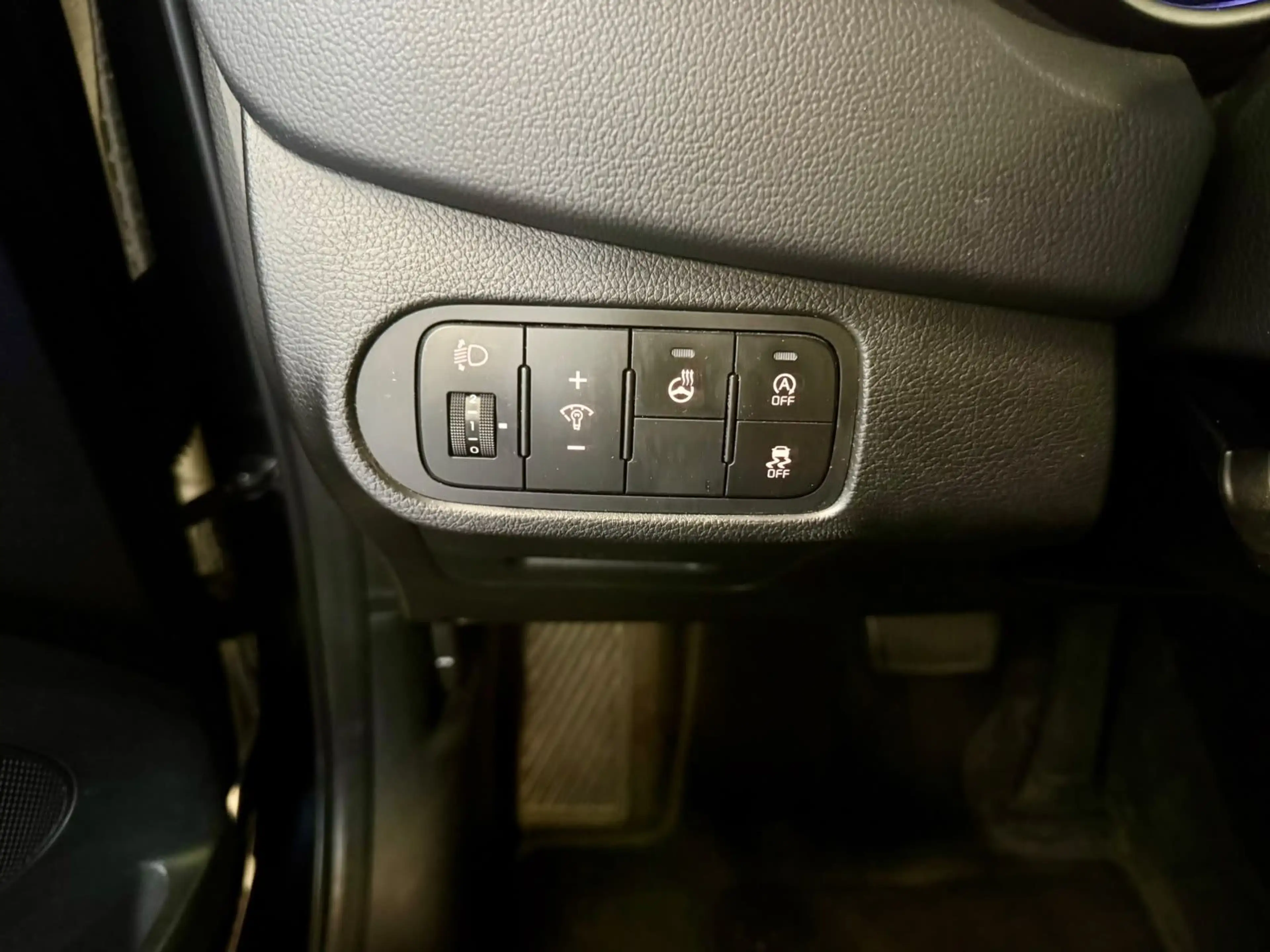 Kia Carens 7 Sitze - AHK - Sitzh. - Kamera — photo 15