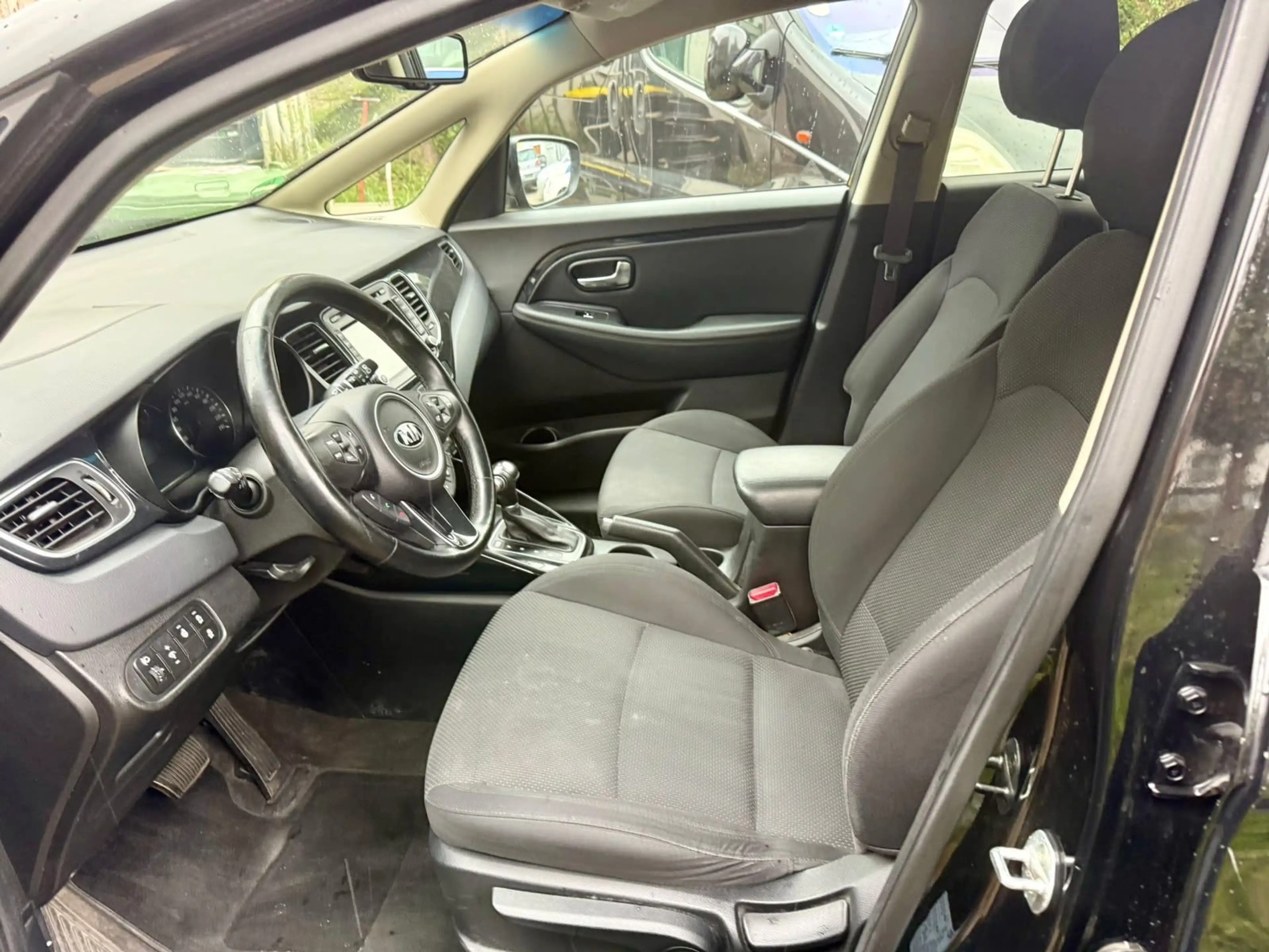 Kia Carens 7 Sitze - AHK - Sitzh. - Kamera — photo 5