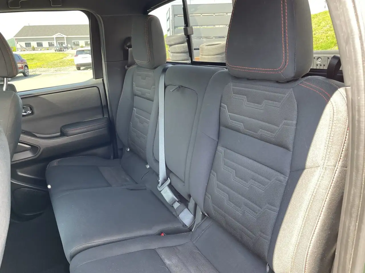 Nissan Frontier photo Nissan Frontier
