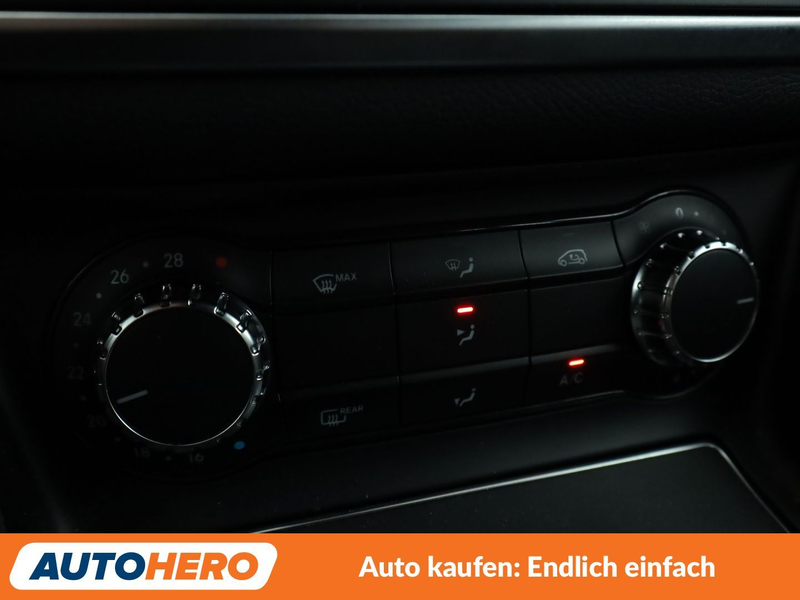 Mercedes-Benz A 180 A 180 BlueEfficiency AMG Sport Aut. *LED*NAVI* — photo 23