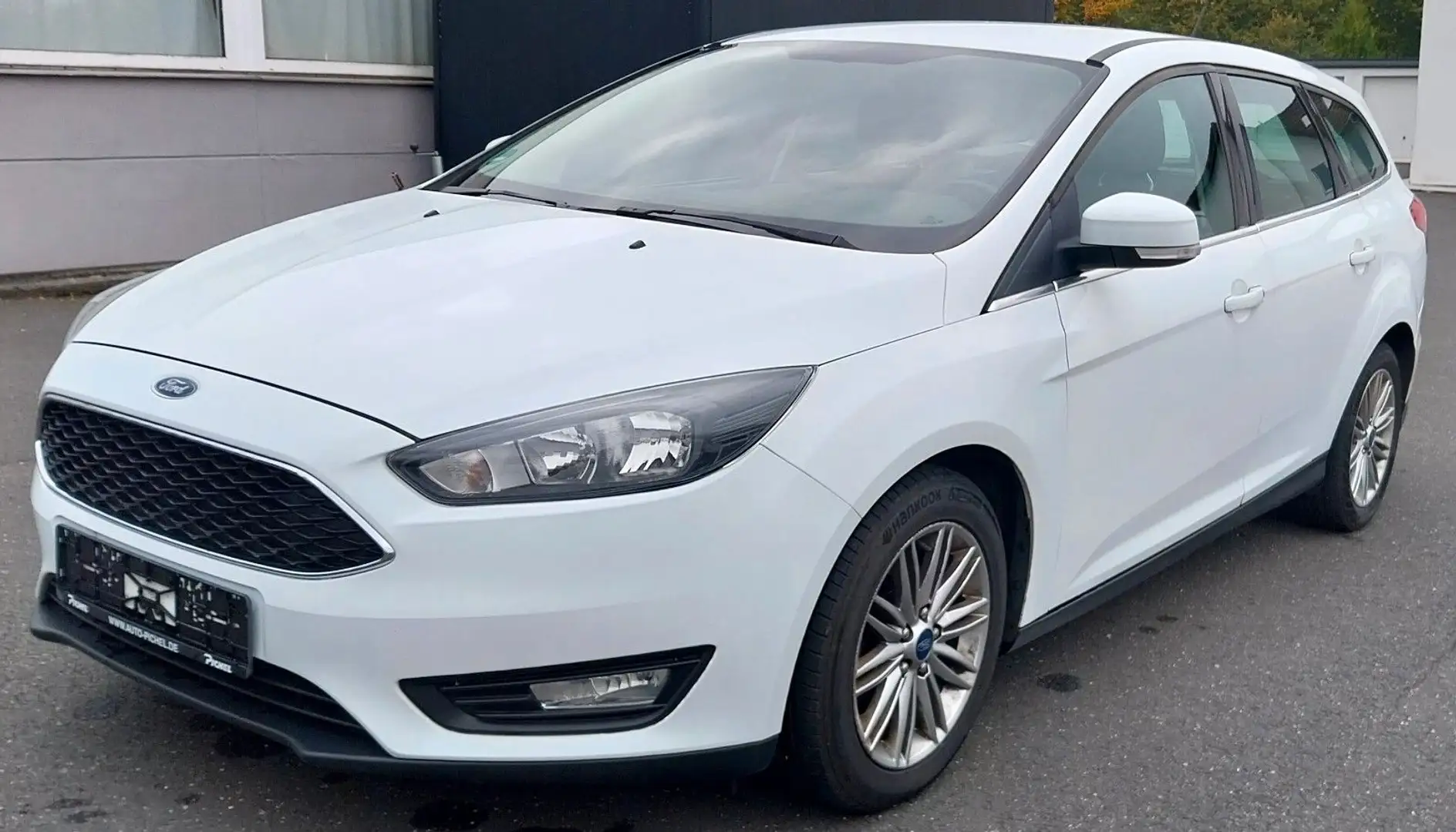 Ford Focus Turnier Cool & Connect Weiß - 1