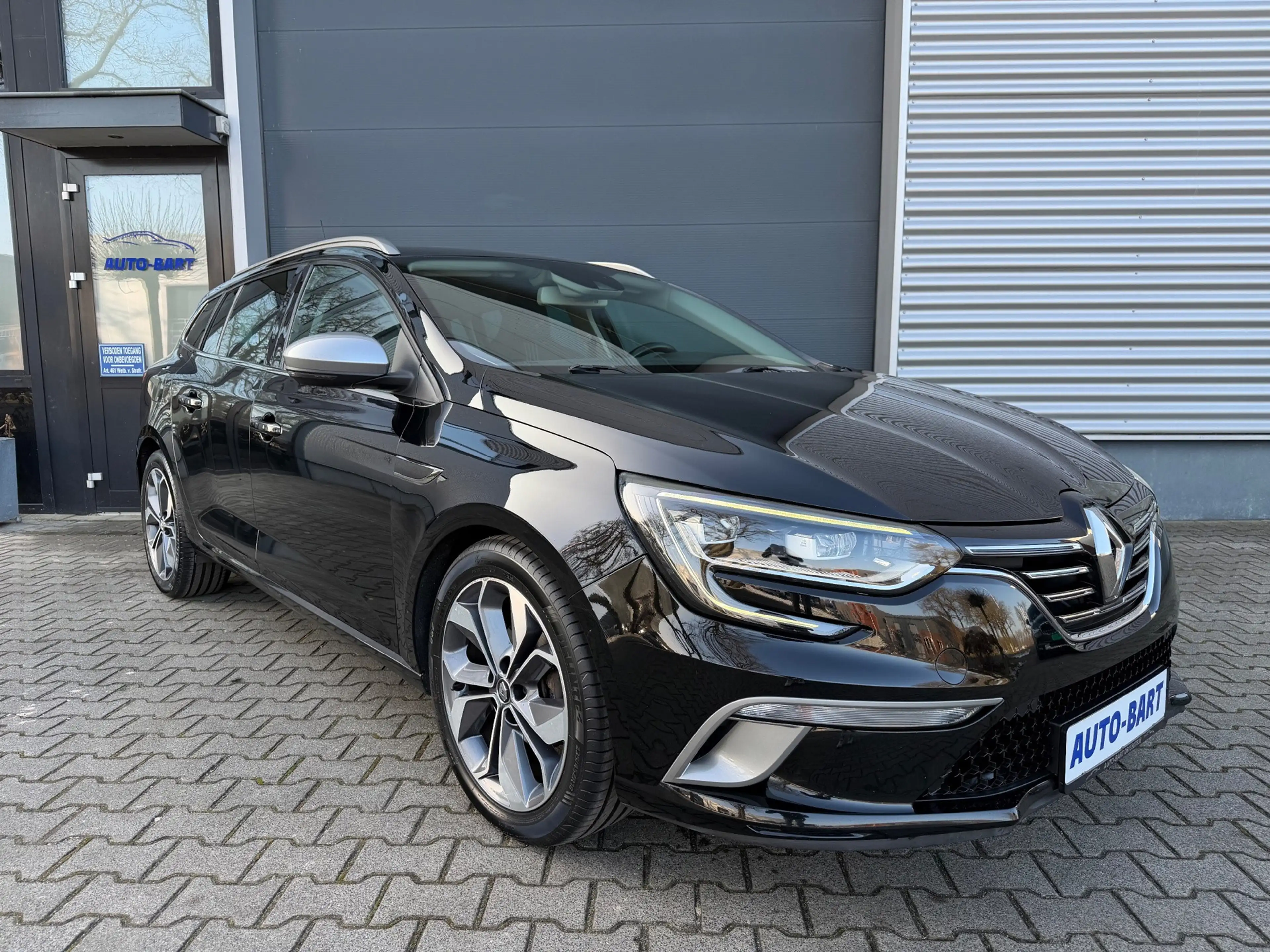 Renault Megane Estate 1.2 GT-Line|nieuwe distributie ketting — photo 2