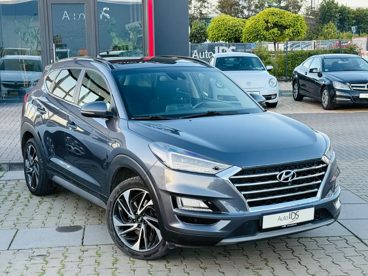 Hyundai TUCSON Advantage + 2WD Grau - 2