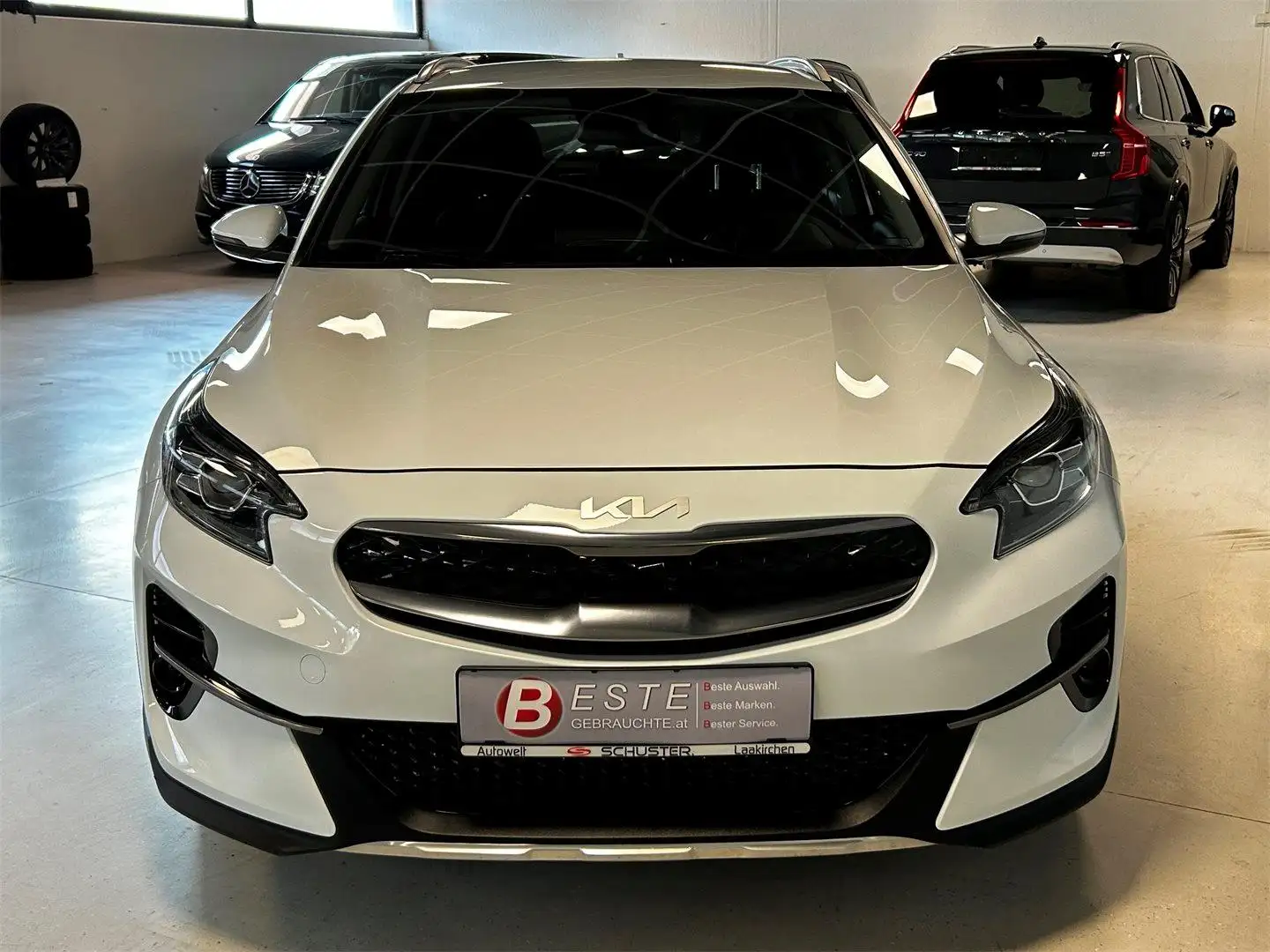 Kia XCeed Xceed 1,6 PHEV Plug-in Hybrid Vision Autom. Weiß - 2